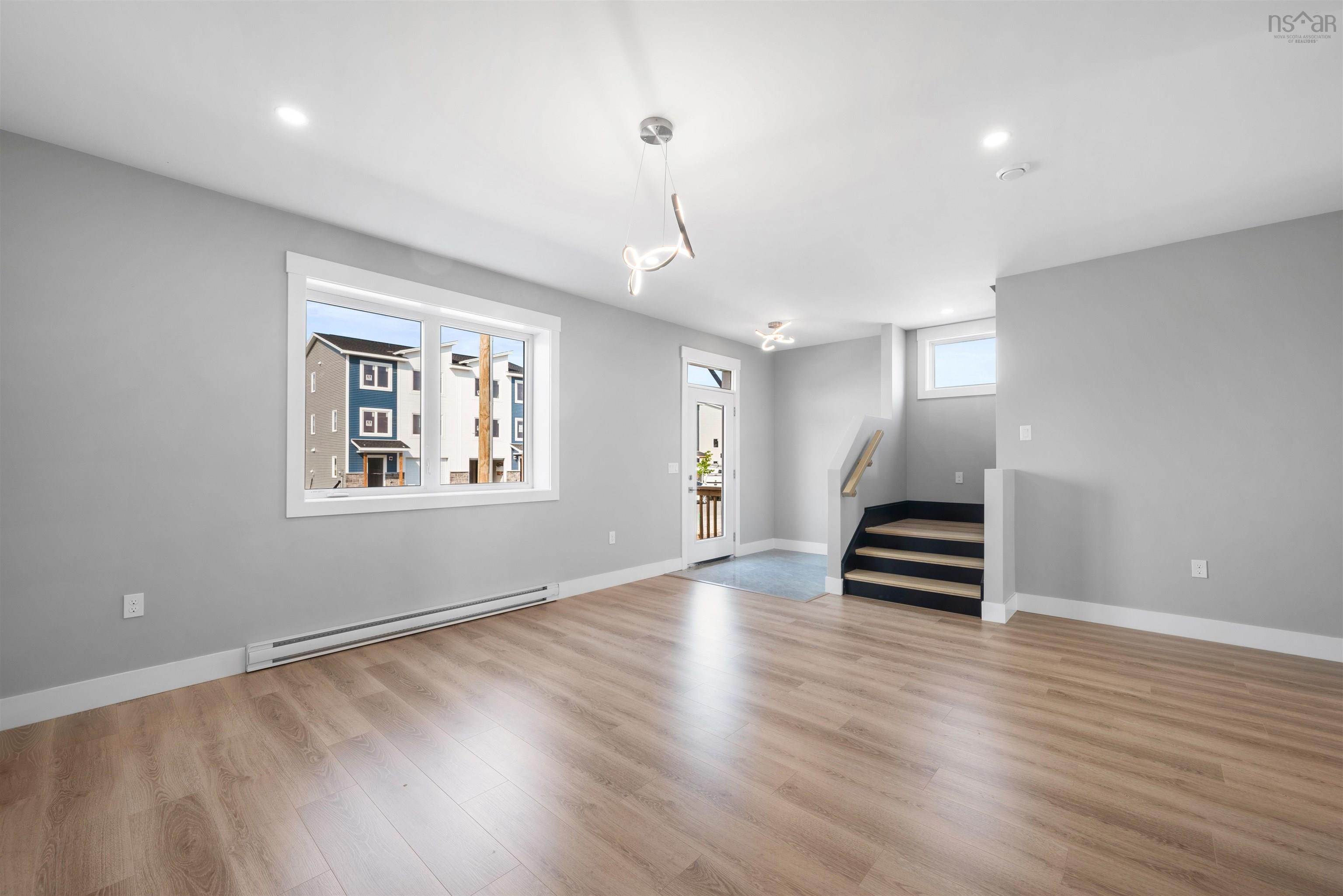 $679,000.00: 202 Higgins Avenue, Beechville