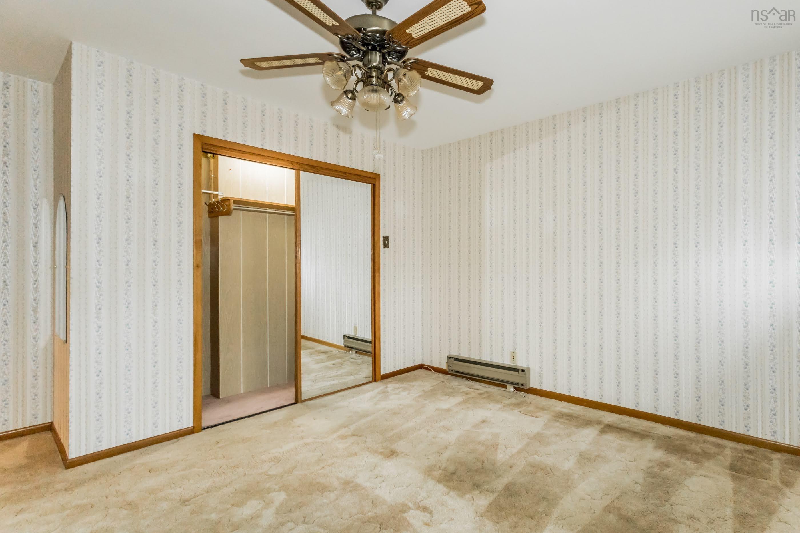 $325,000.00: 884 Dalmation Drive, Greenwood