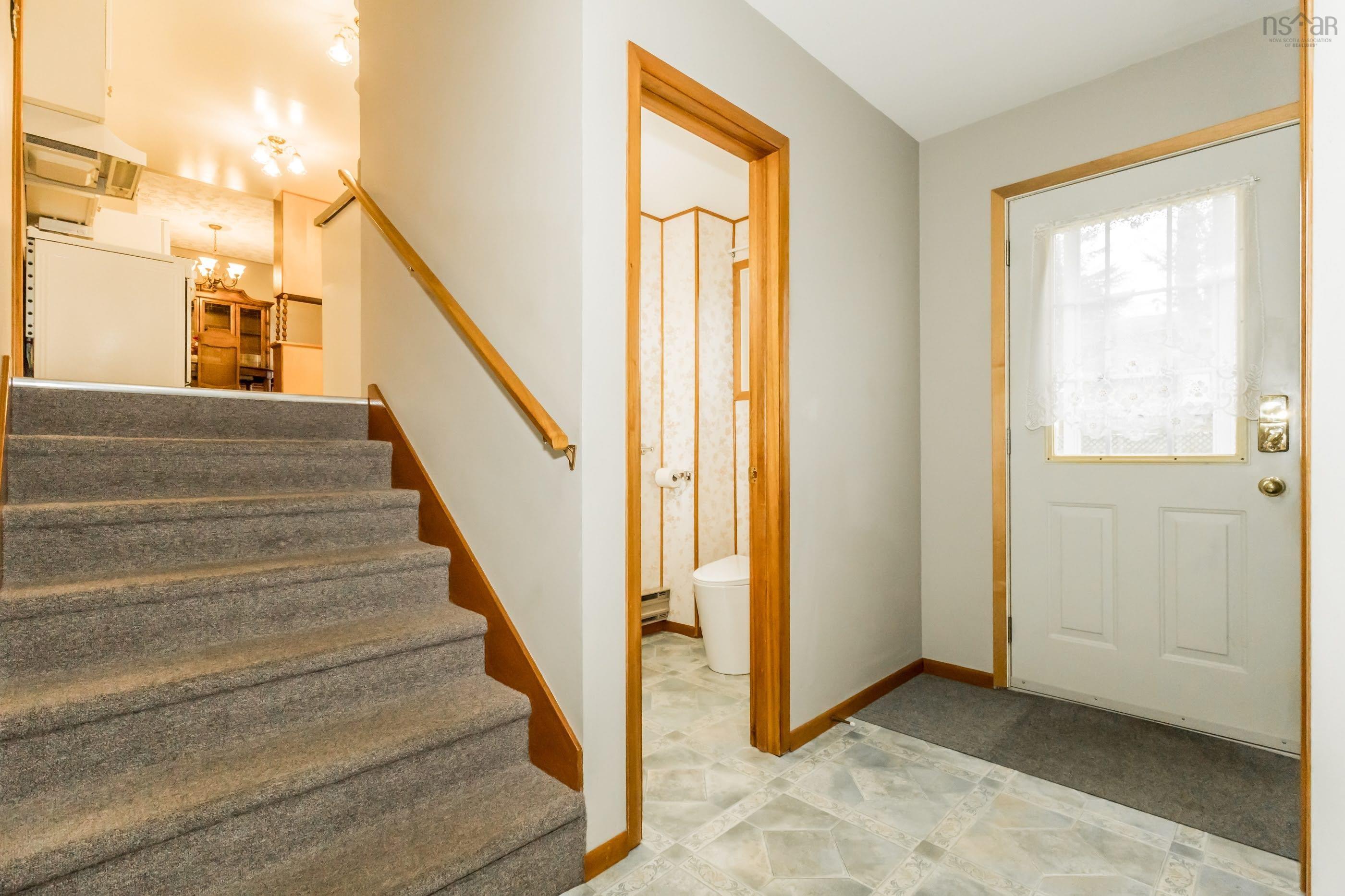 $325,000.00: 884 Dalmation Drive, Greenwood