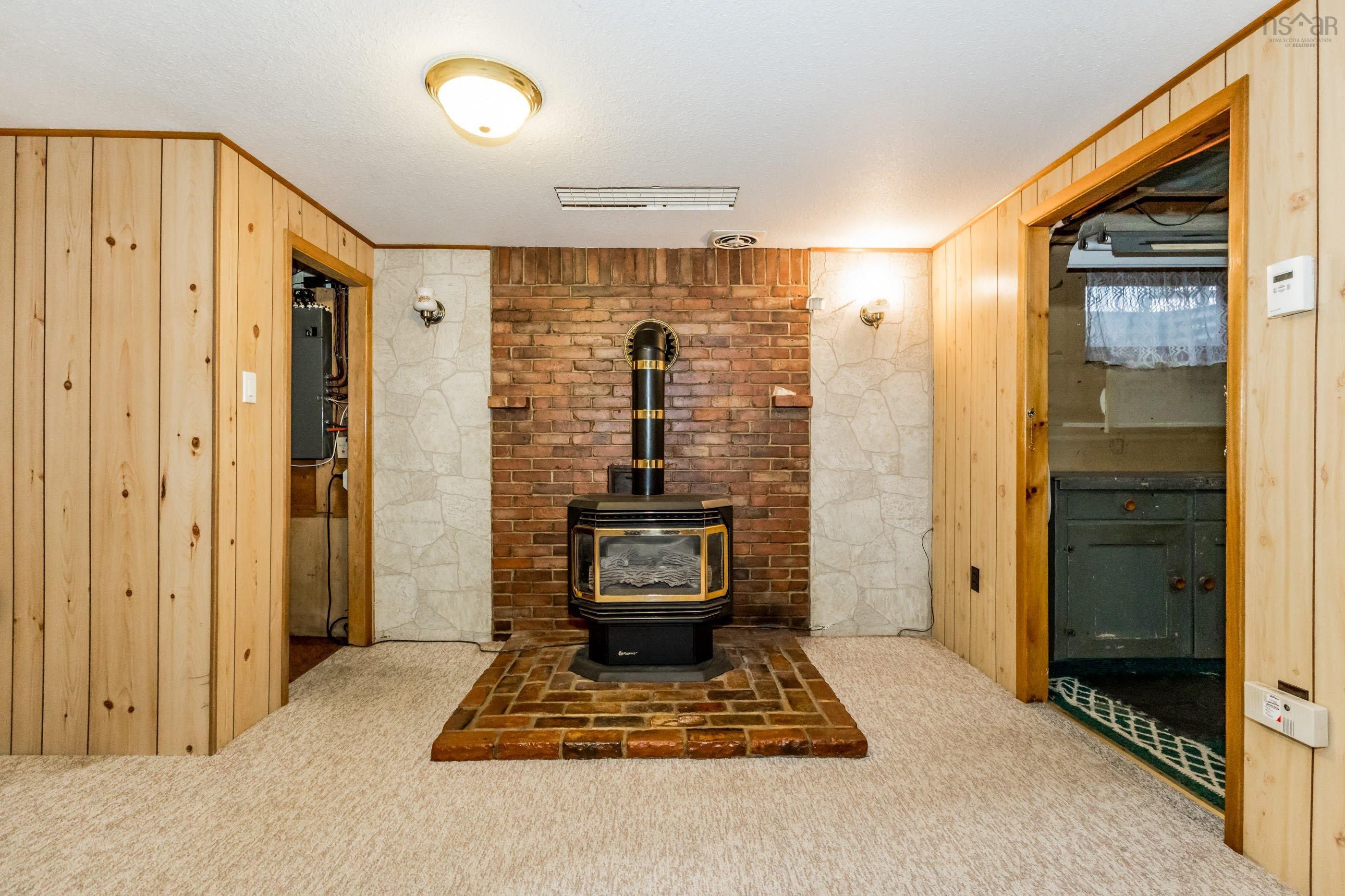 $325,000.00: 884 Dalmation Drive, Greenwood