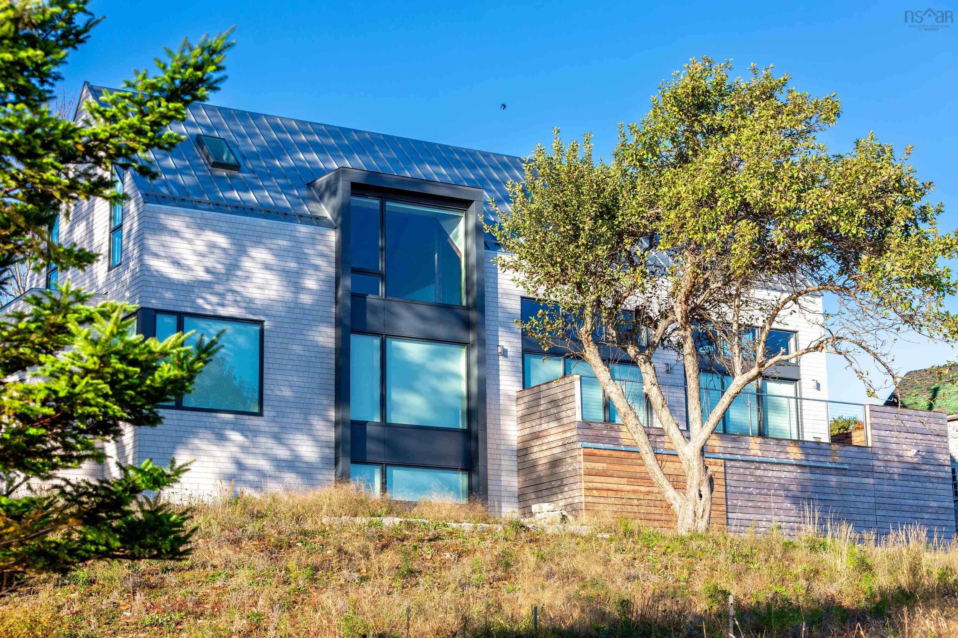 $2,595,000.00: 9292 Highway 3, Maders Cove