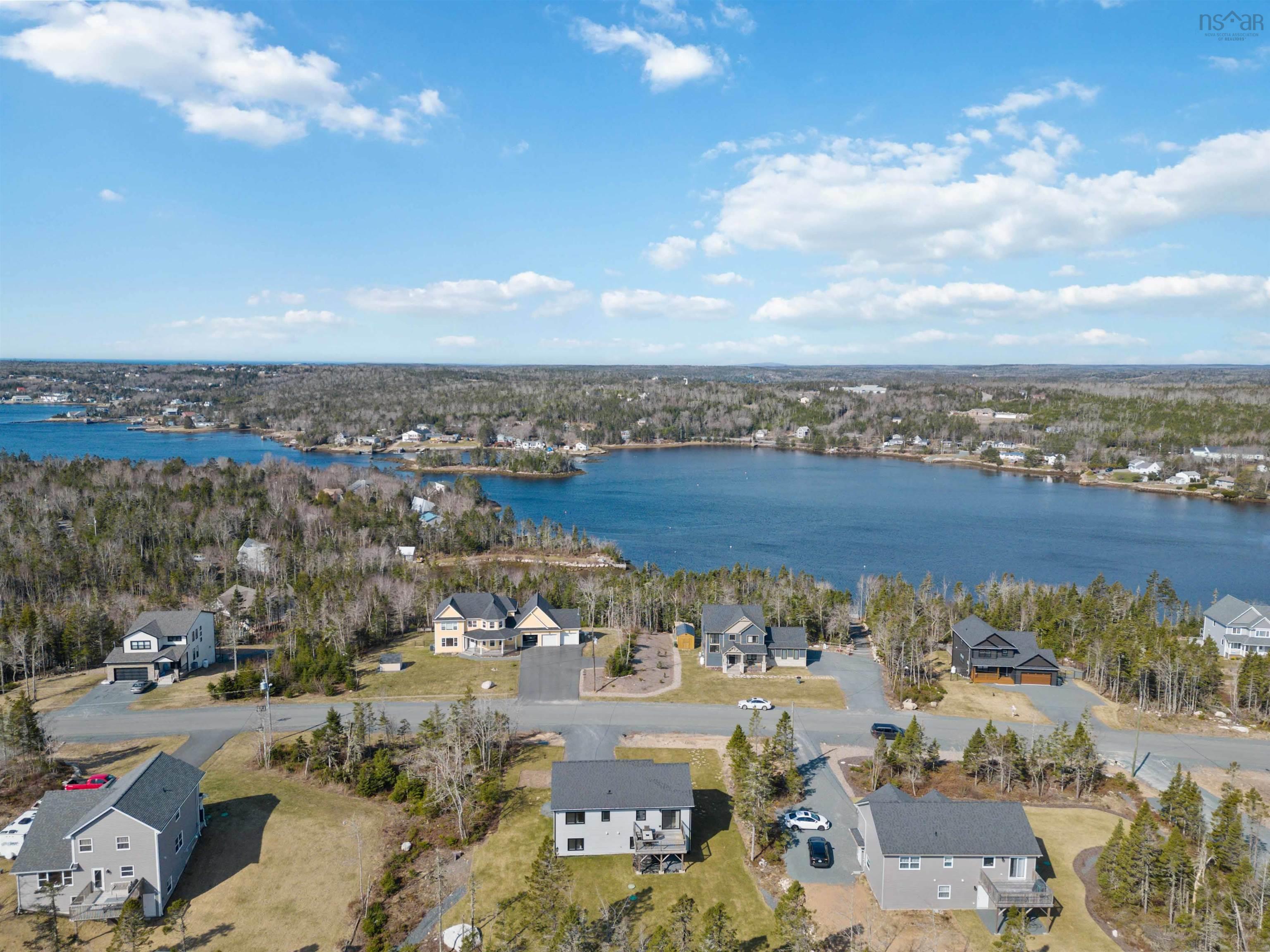 $749,900.00: 115 Hargrove Lane, Whites Lake
