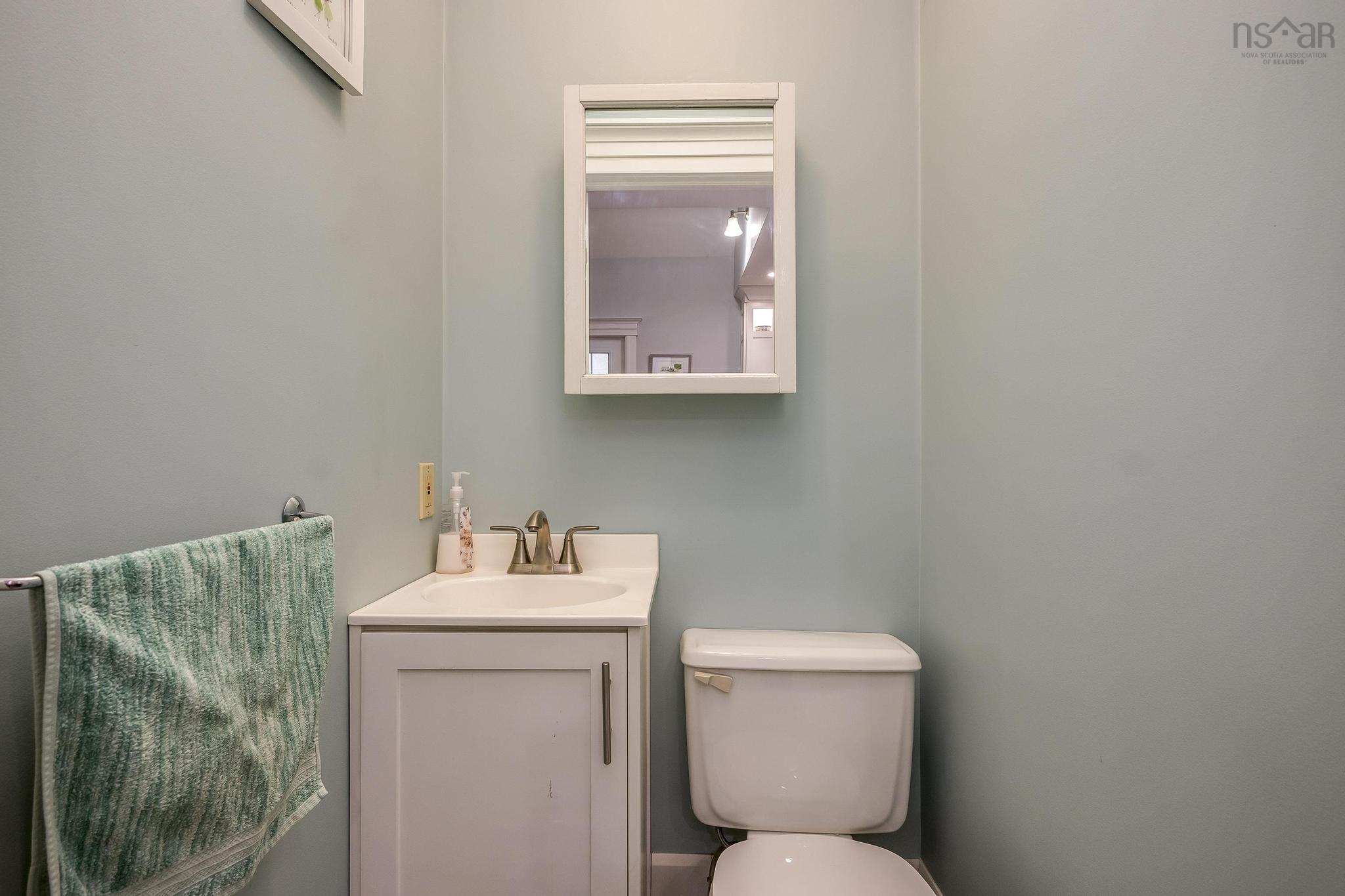 $559,900.00: 45 Murray Street, Brooklyn Corner