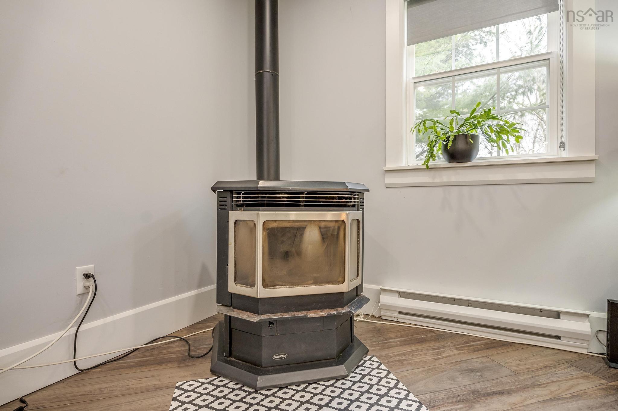 $559,900.00: 45 Murray Street, Brooklyn Corner