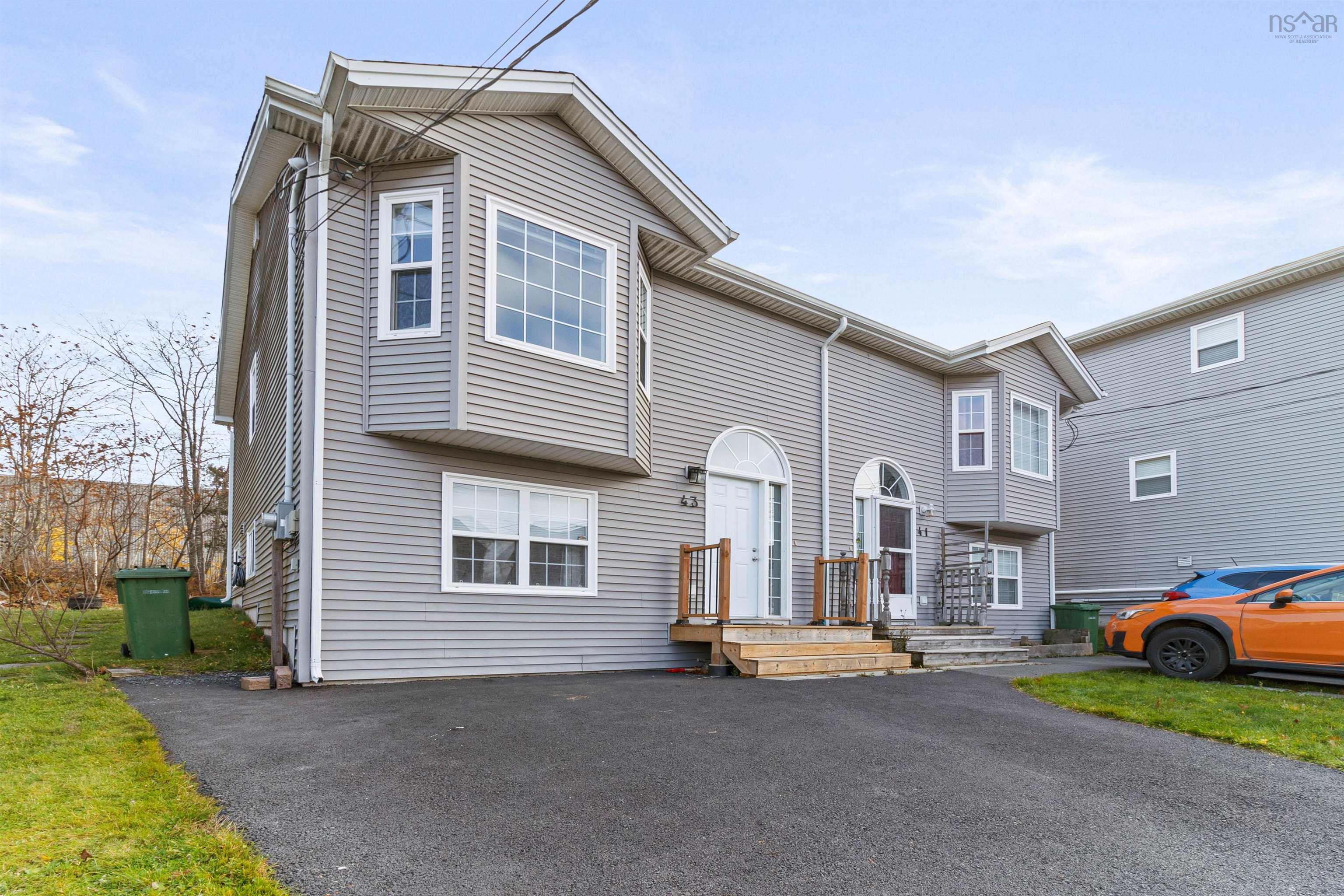 $399,900.00: 43 Lovell Lane, Halifax