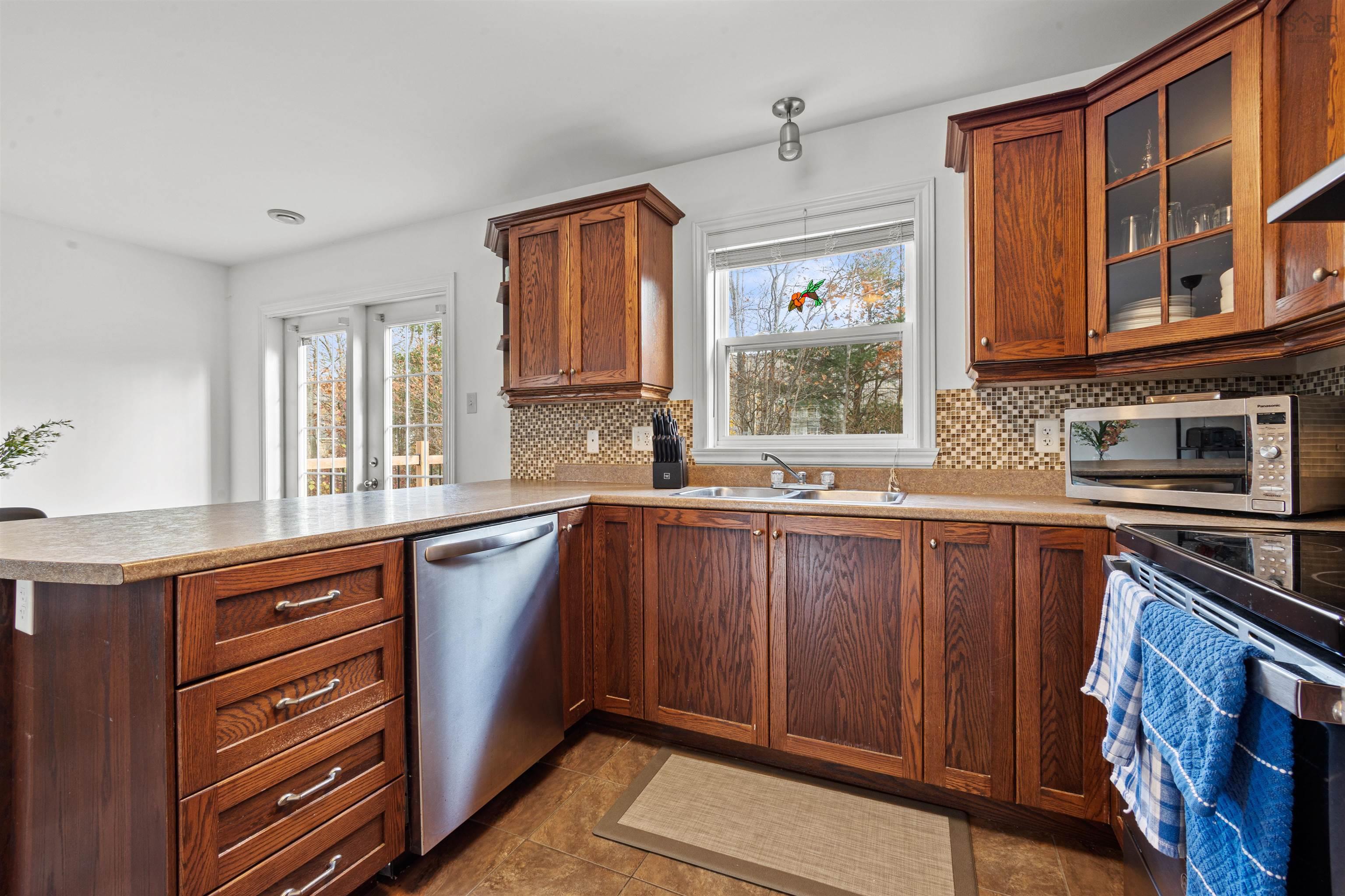 $399,900.00: 43 Lovell Lane, Halifax