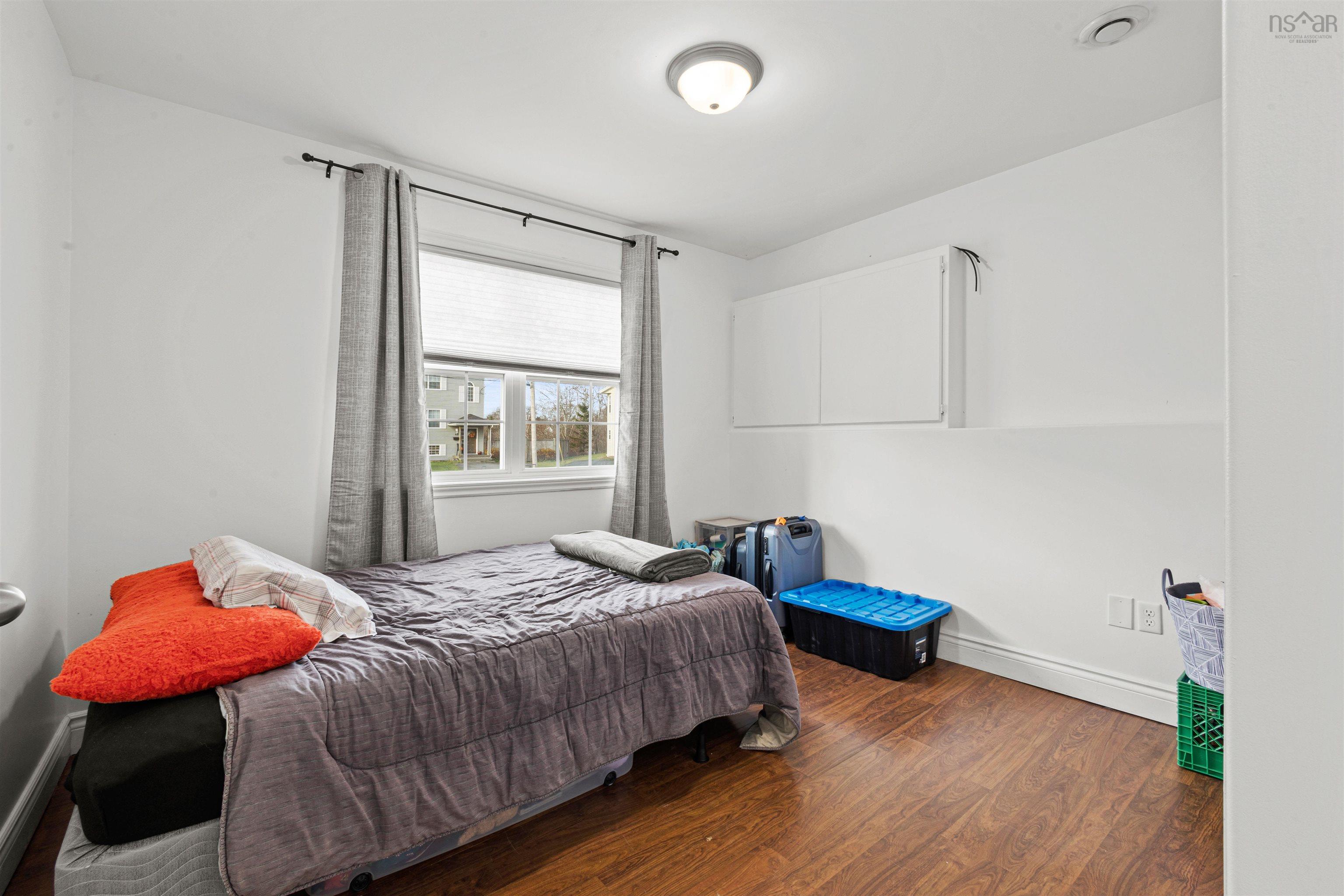 $399,900.00: 43 Lovell Lane, Halifax