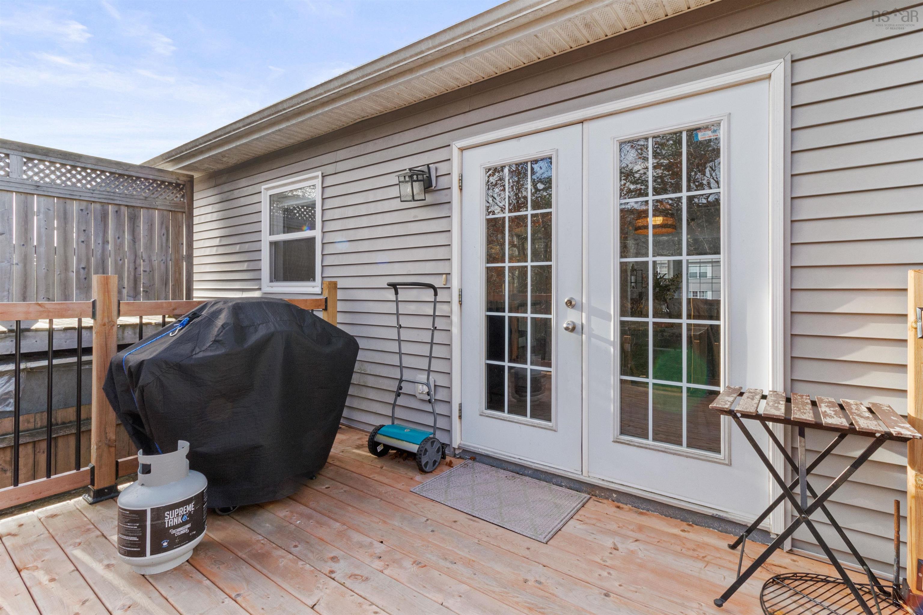 $399,900.00: 43 Lovell Lane, Halifax