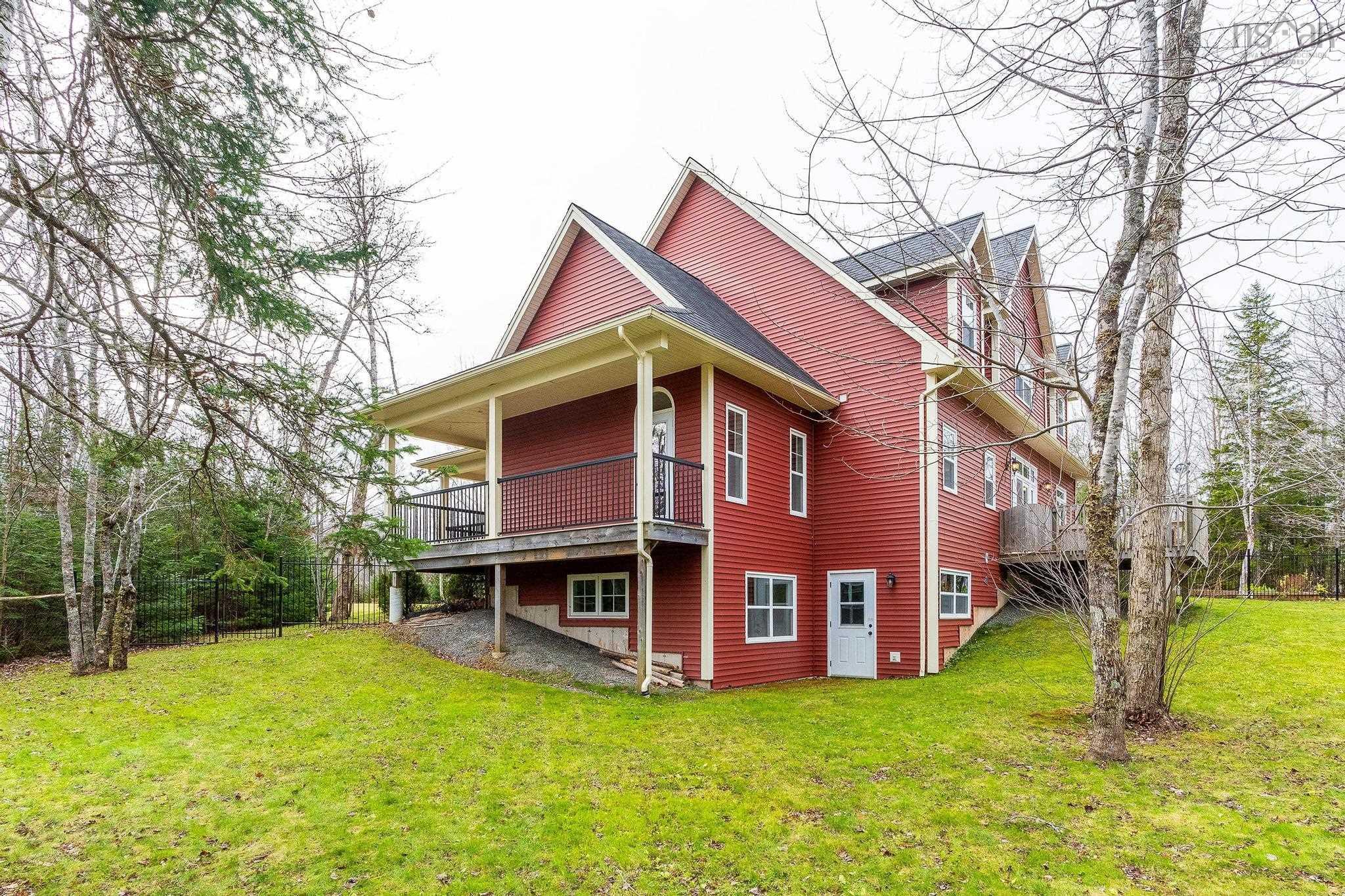 $999,900.00: 131 Whitney Maurice Drive, Enfield