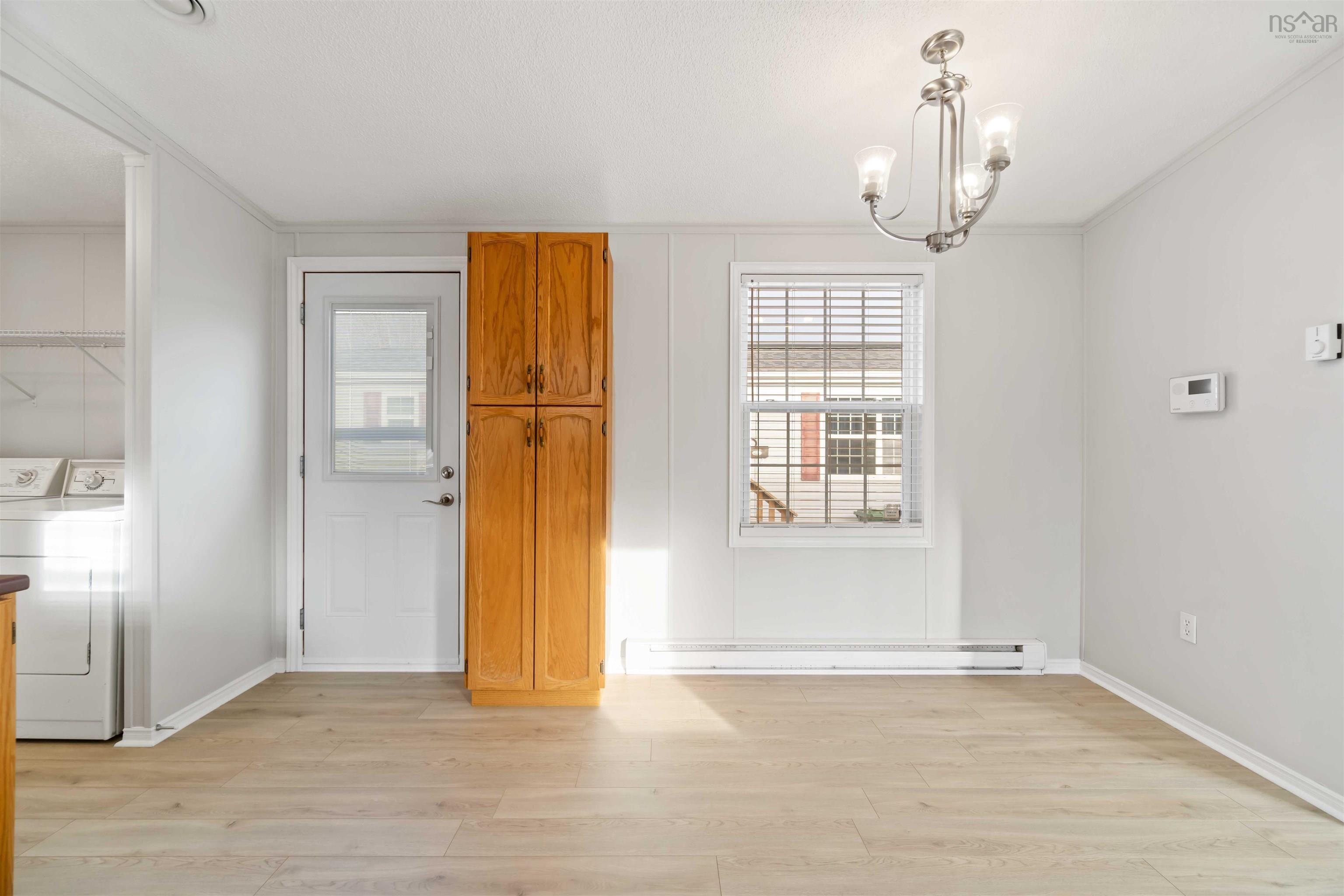 $255,900.00: 1 Apple Street, Dartmouth