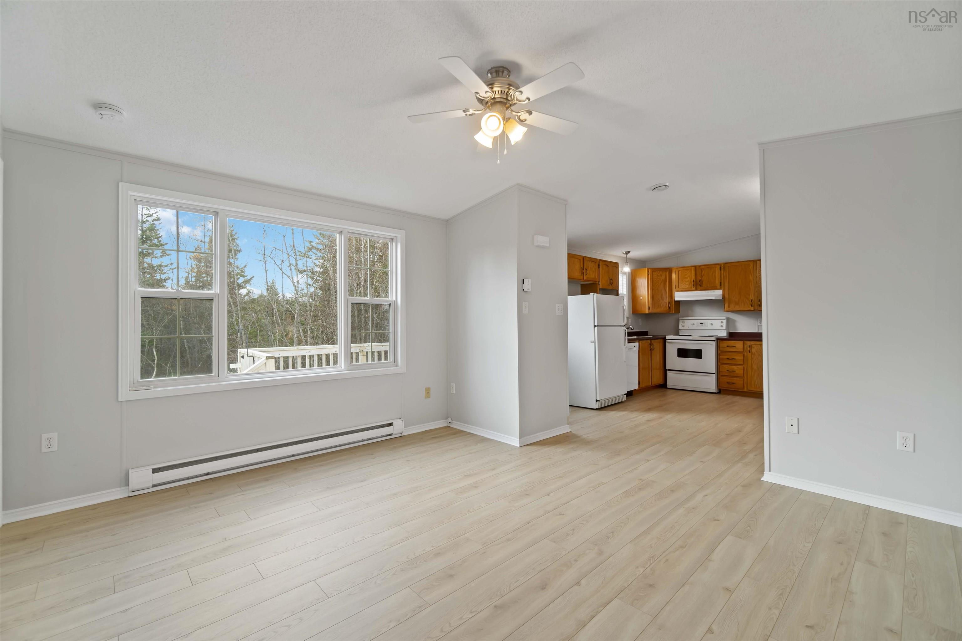 $255,900.00: 1 Apple Street, Dartmouth