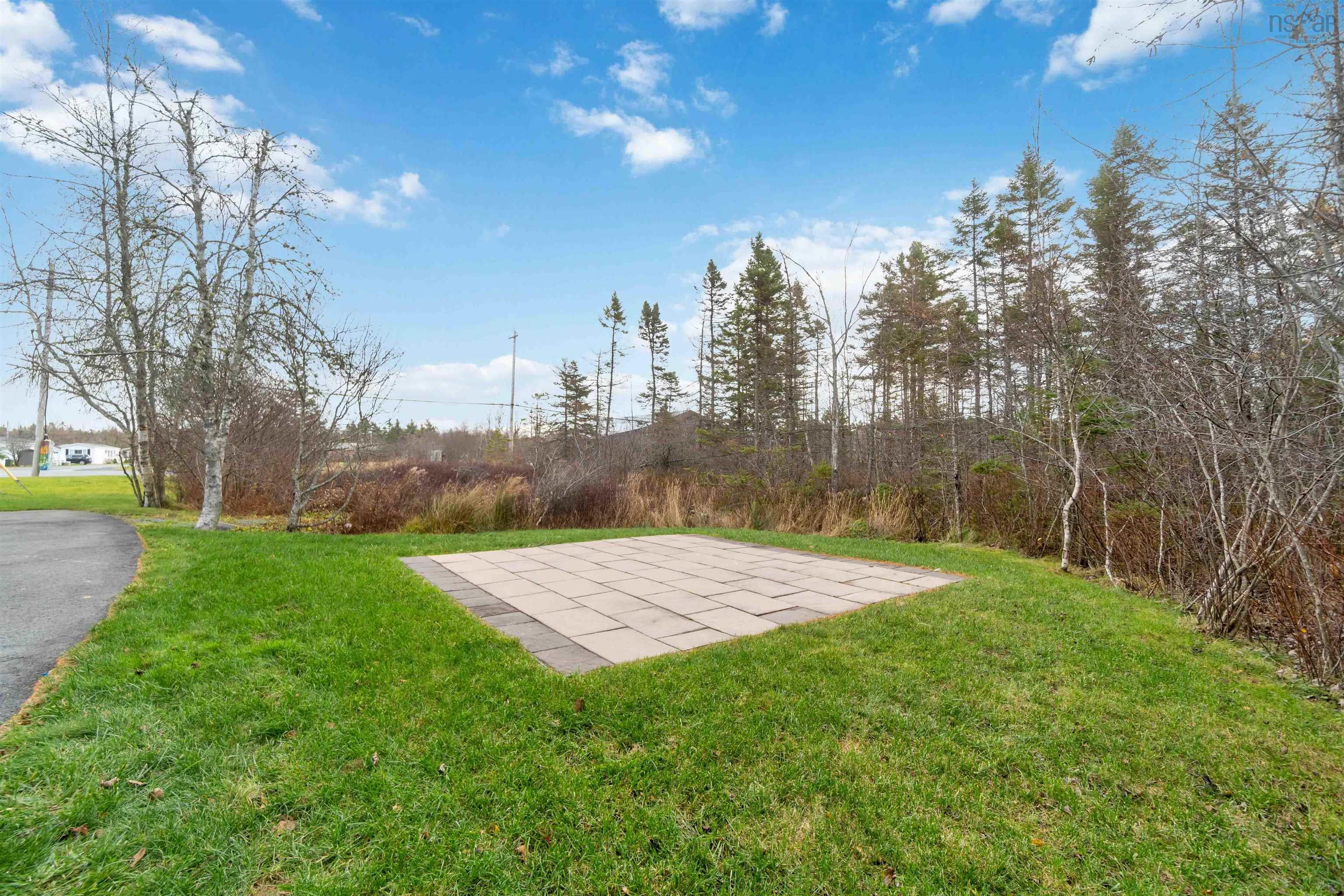 $255,900.00: 1 Apple Street, Dartmouth