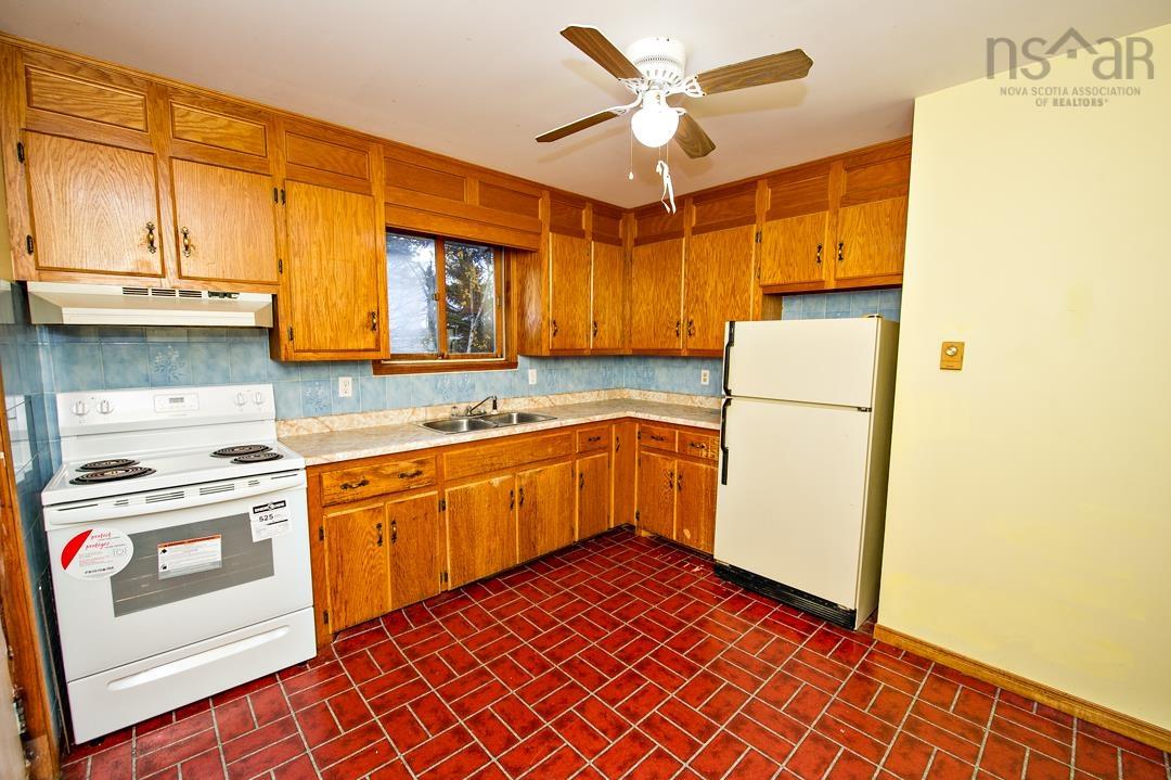 $350,000.00: 1702 Caldwell Road, Eastern Passage