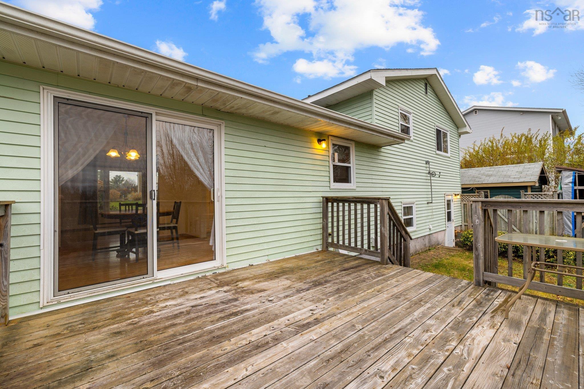 $399,900.00: 31 Sunset Drive, Bridgewater