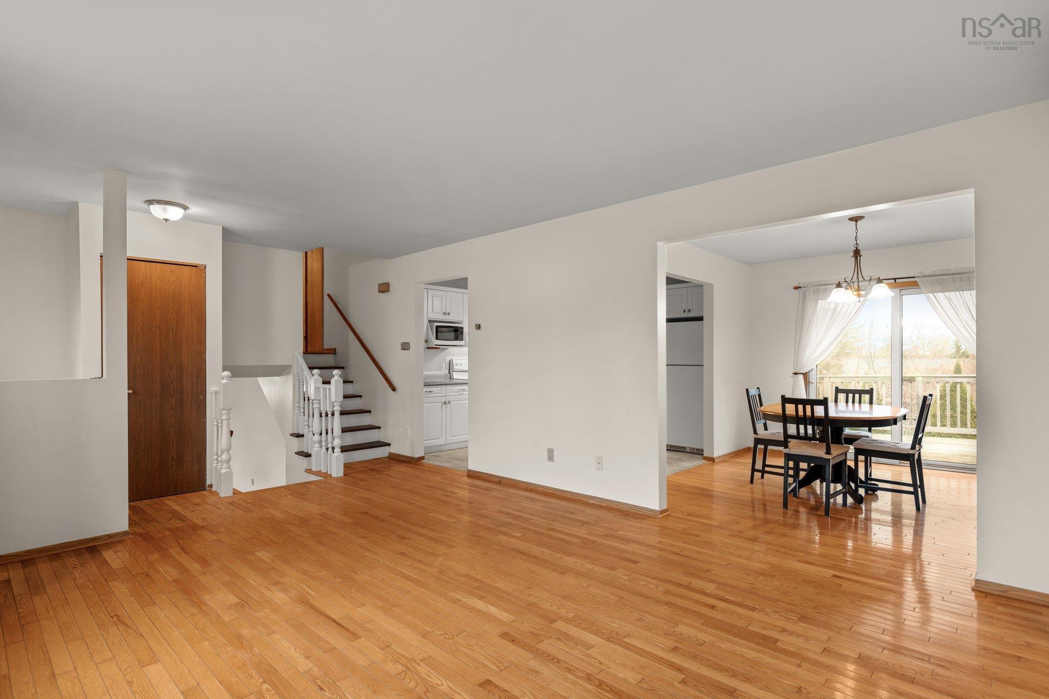 $399,900.00: 31 Sunset Drive, Bridgewater