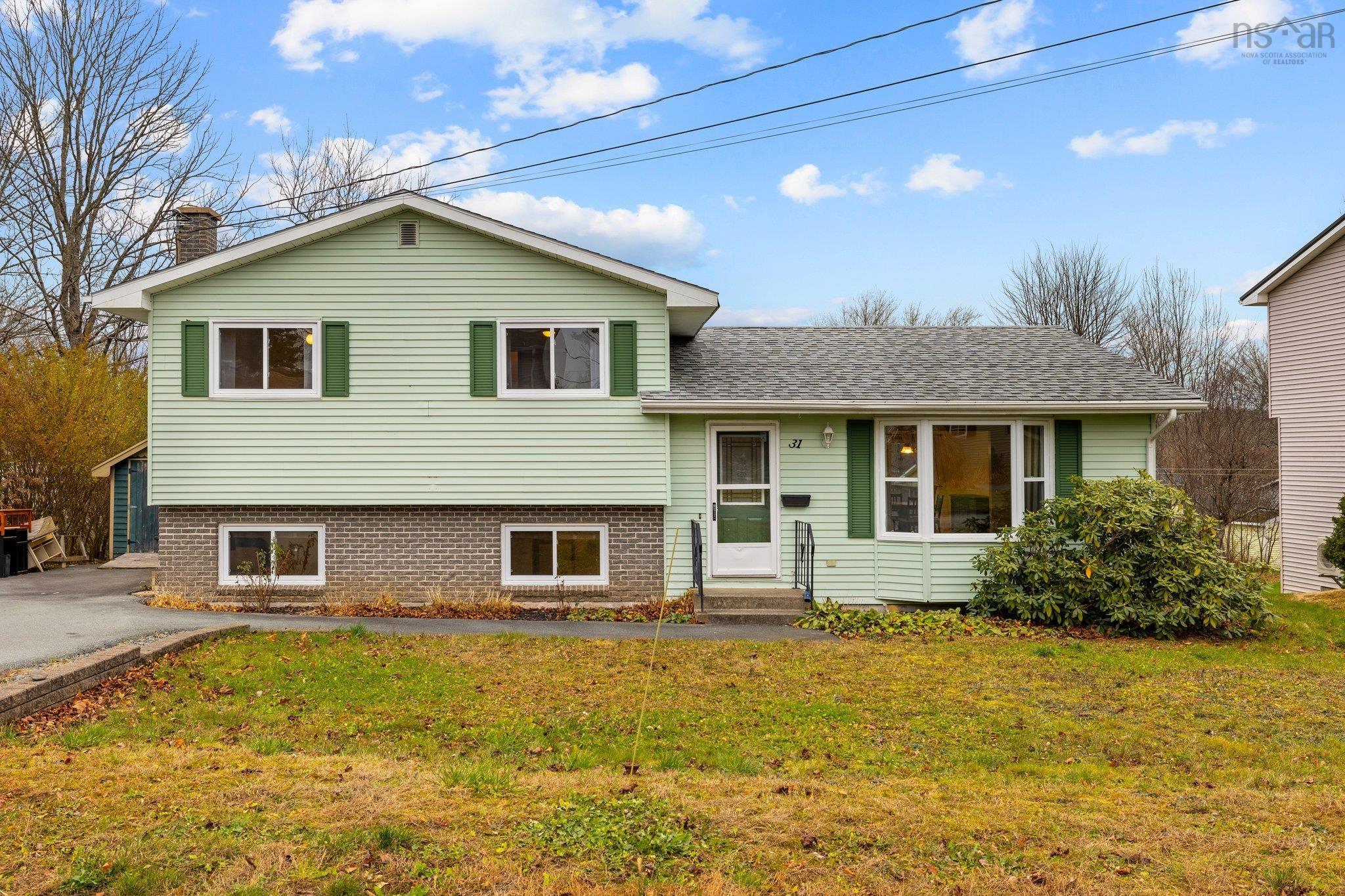 $399,900.00: 31 Sunset Drive, Bridgewater