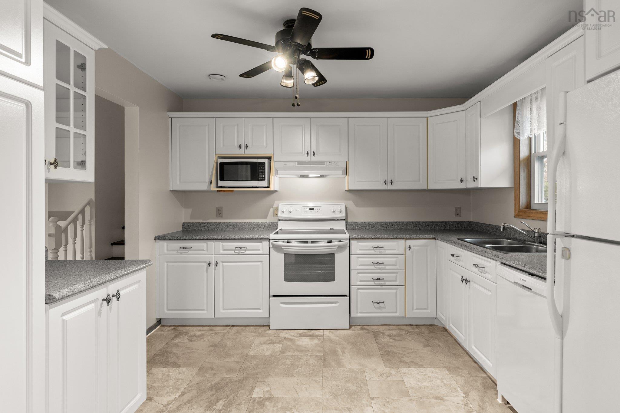 $399,900.00: 31 Sunset Drive, Bridgewater