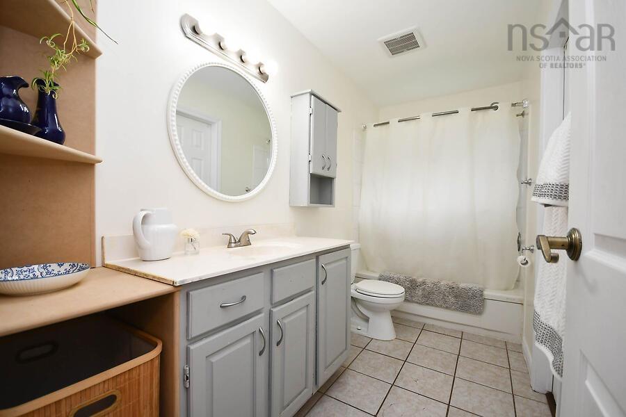 $525,000.00: 41 Mahar Shad Bay Drive, Shad Bay