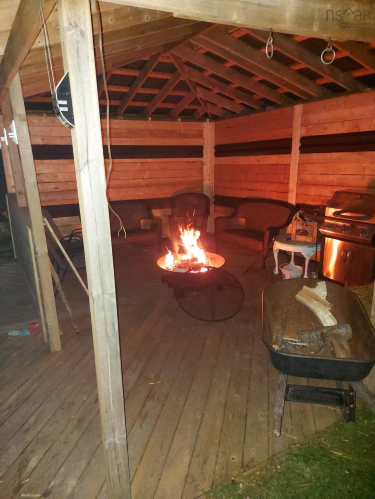 $525,000.00: 41 Mahar Shad Bay Drive, Shad Bay