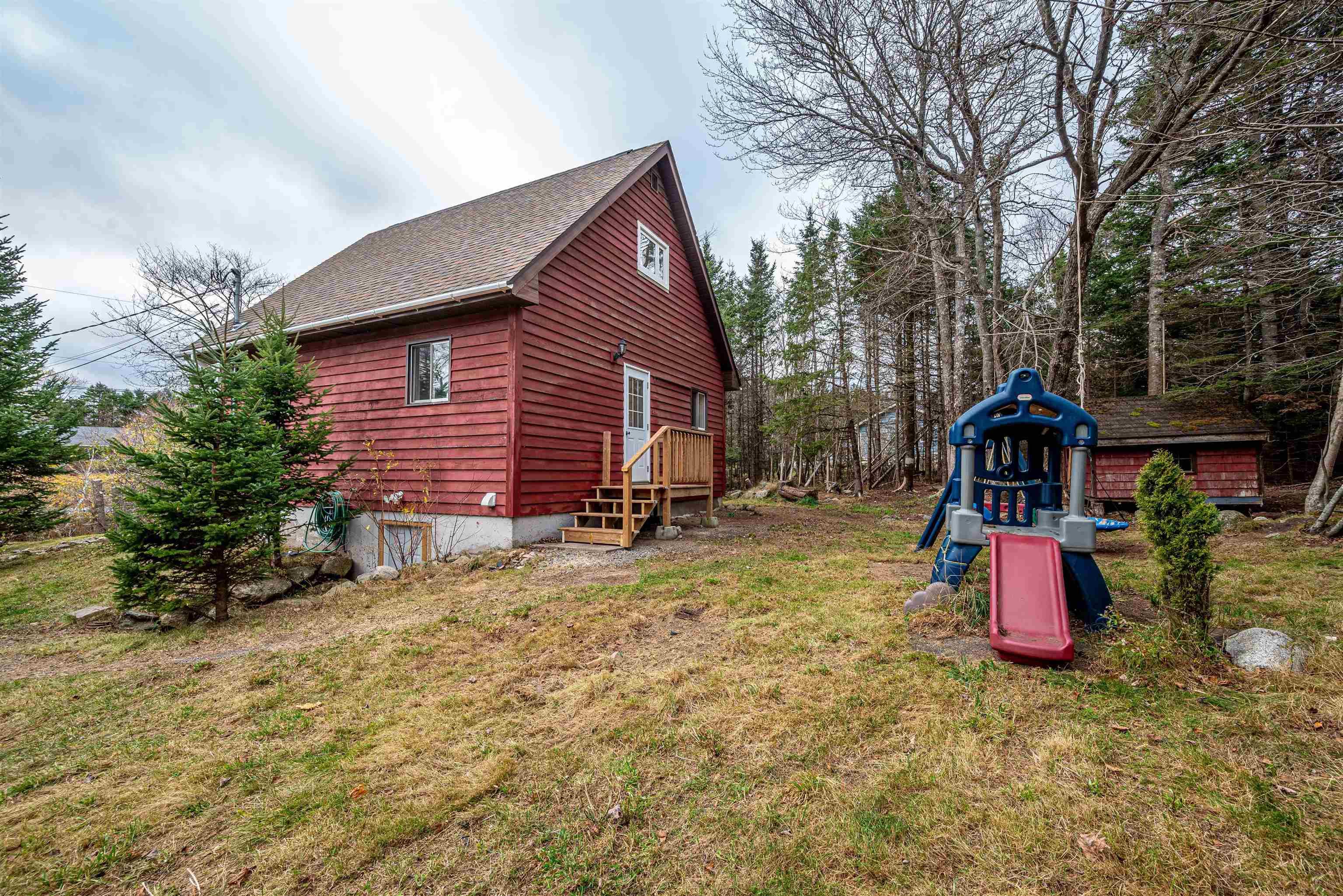 $399,900.00: 16 Kennedys Road, Boutiliers Point