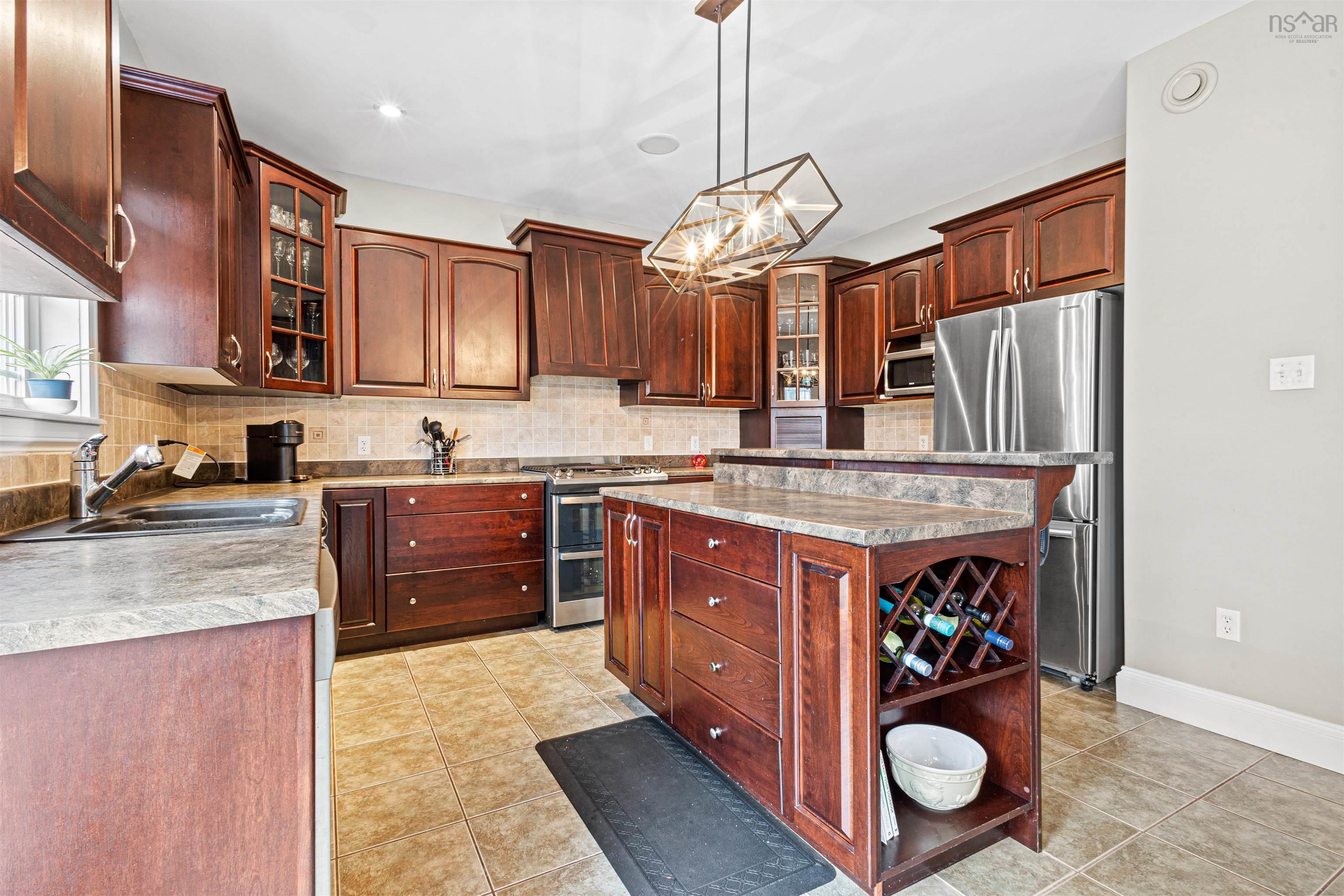 $779,900.00: 102 Lindenwood Terrace, Dartmouth