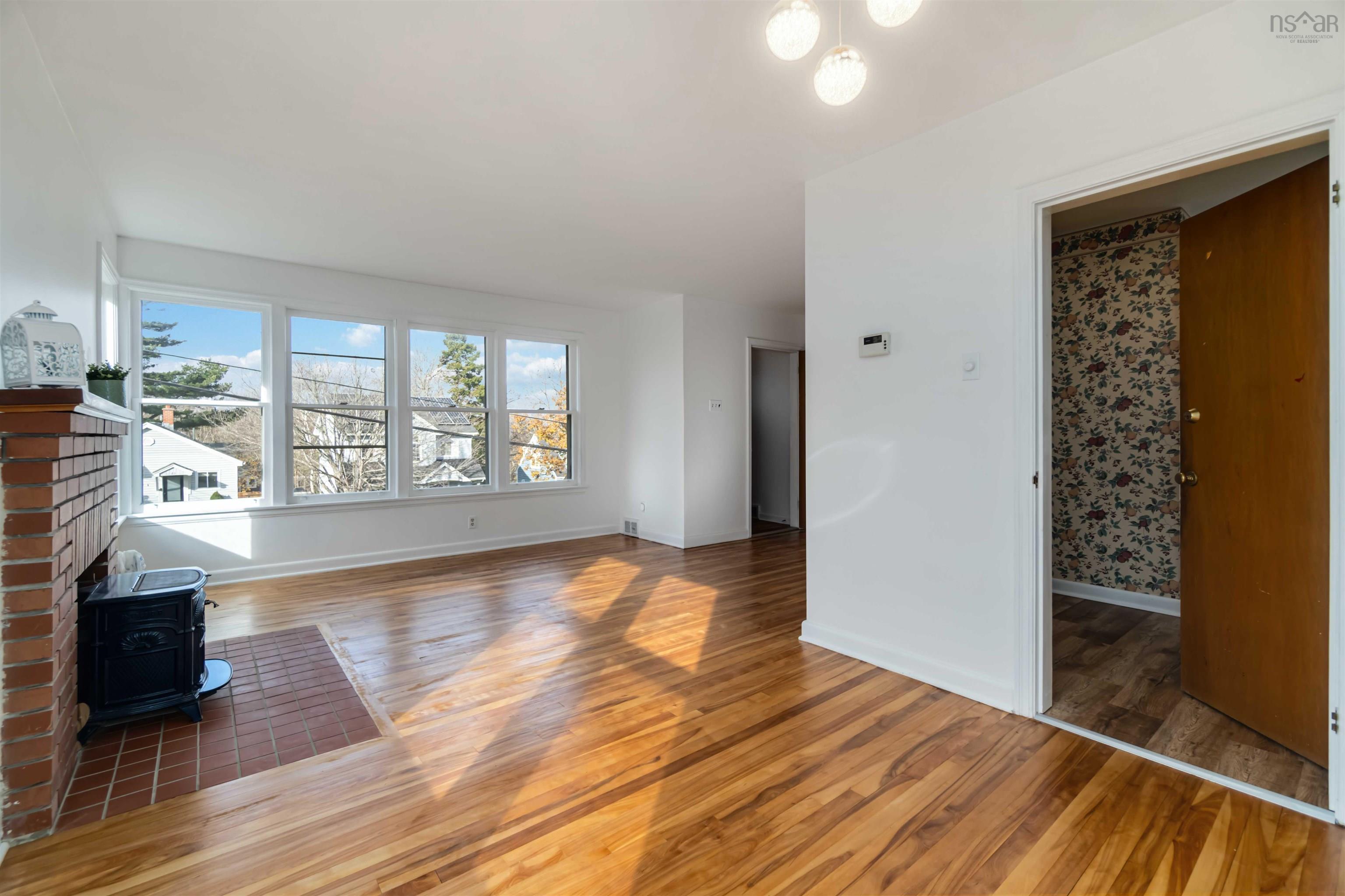 $495,000.00: 28 Arlington Avenue, Halifax