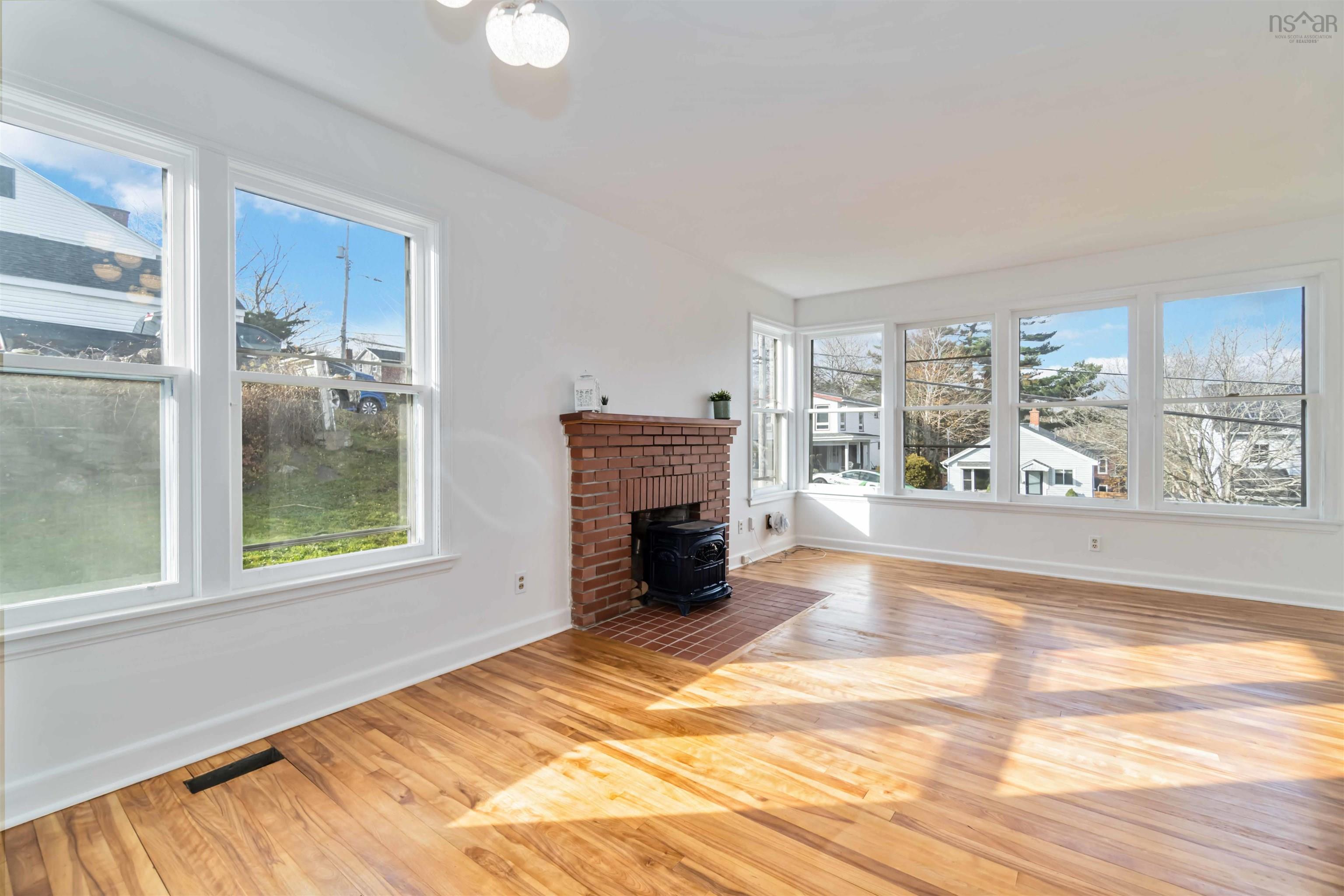 $495,000.00: 28 Arlington Avenue, Halifax