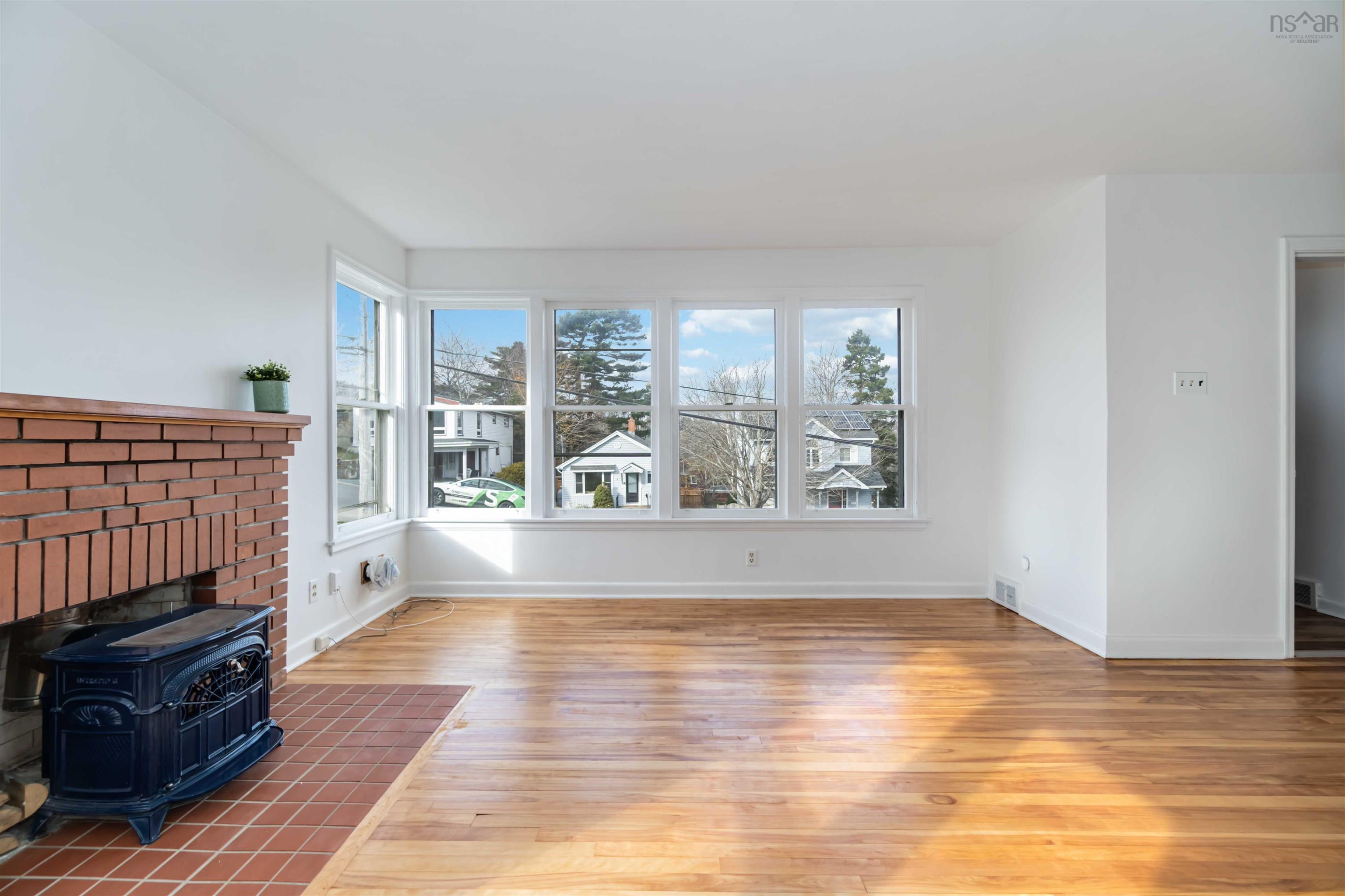$495,000.00: 28 Arlington Avenue, Halifax