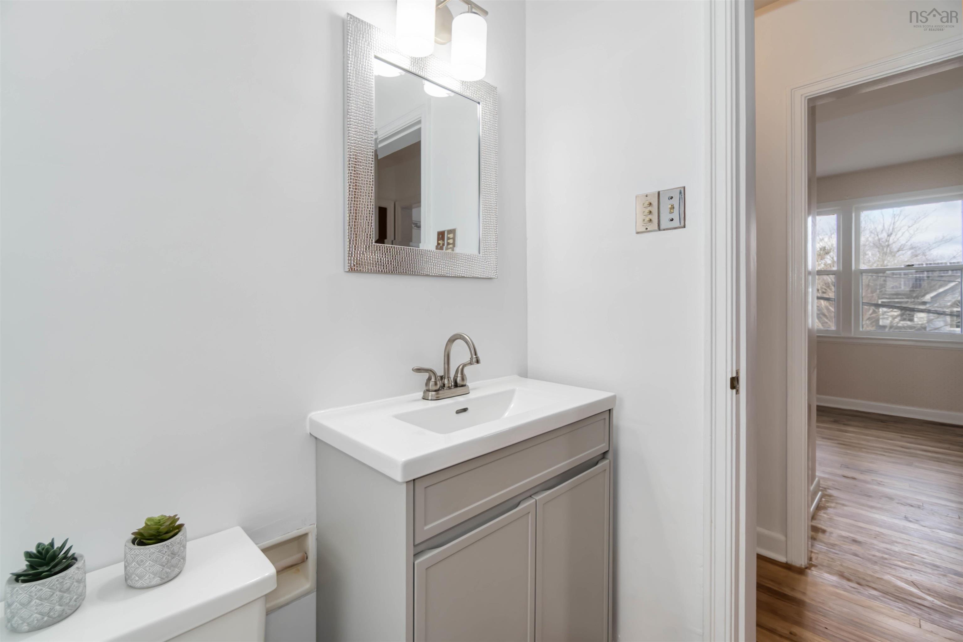 $495,000.00: 28 Arlington Avenue, Halifax
