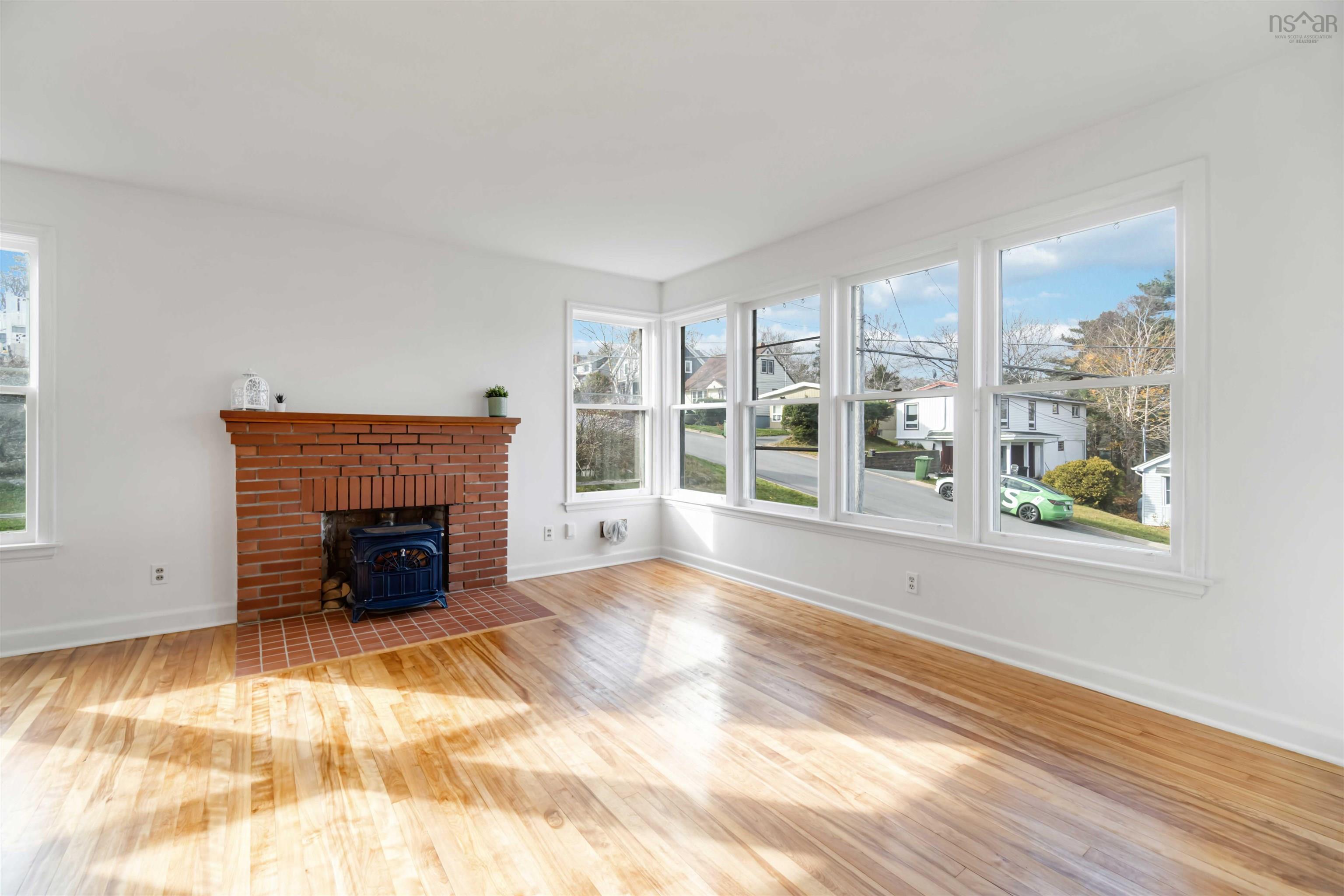 $495,000.00: 28 Arlington Avenue, Halifax