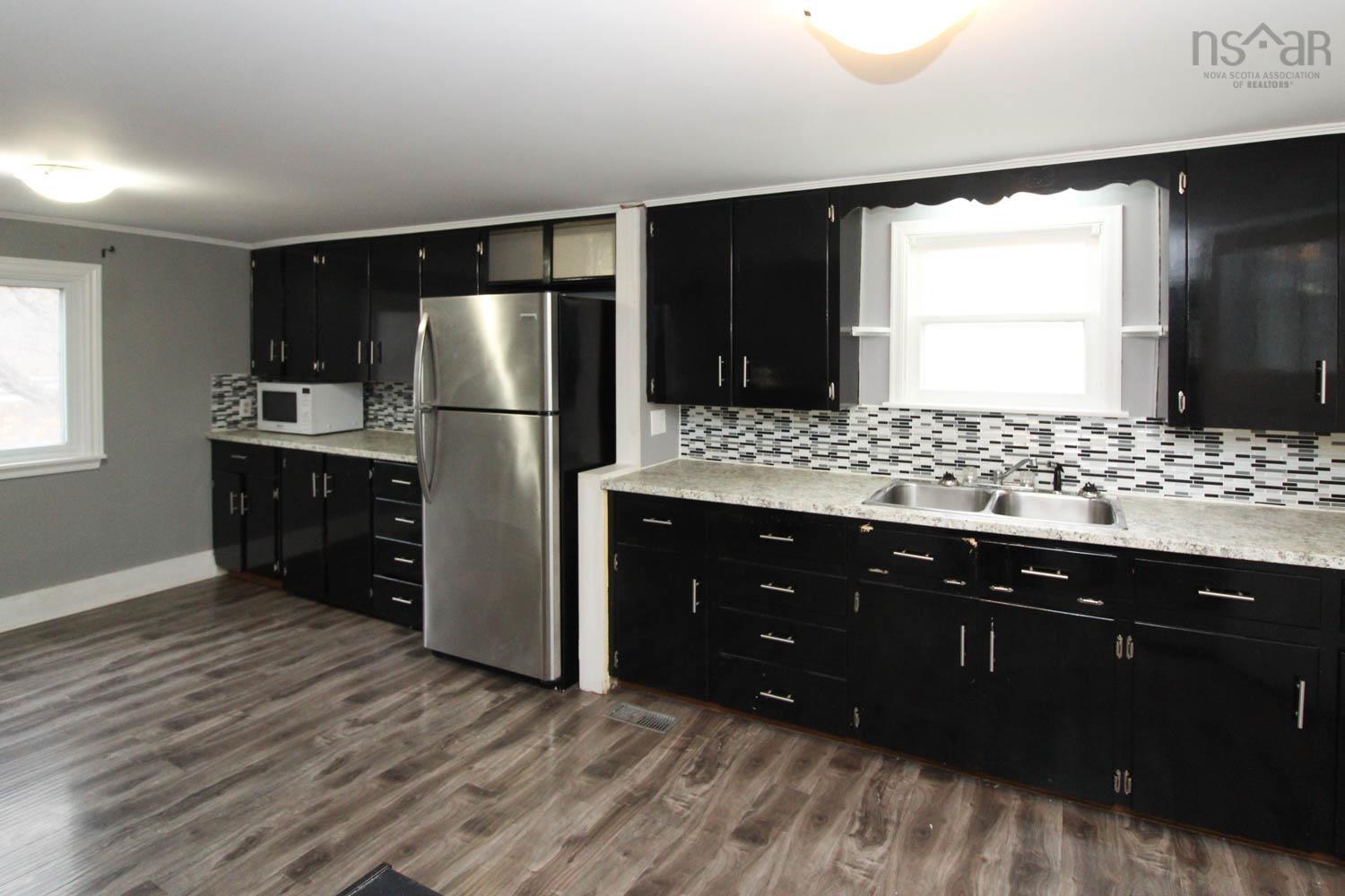$220,000.00: 415 Highway 2, Brookfield