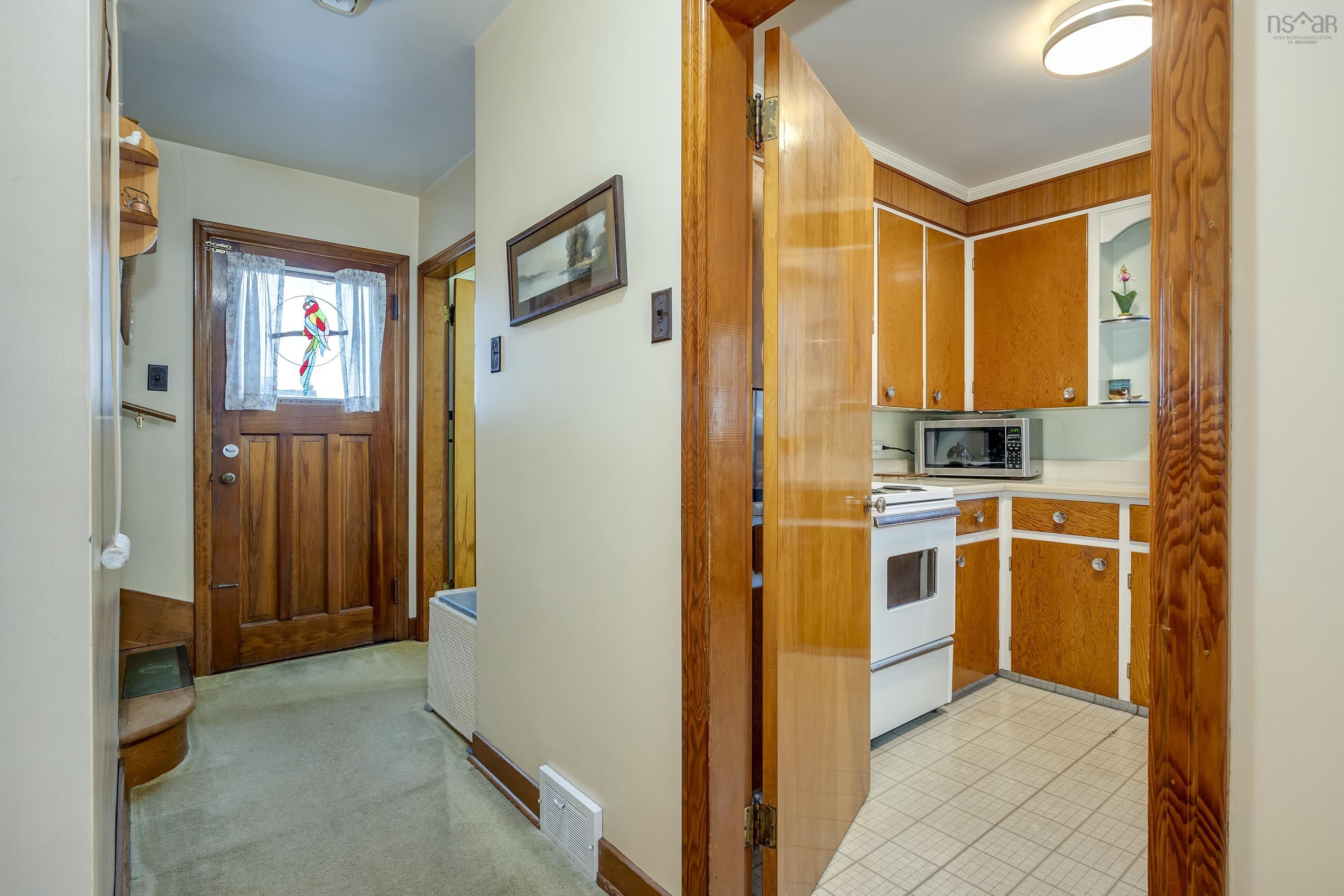 $559,900.00: 3764 High Street, Halifax