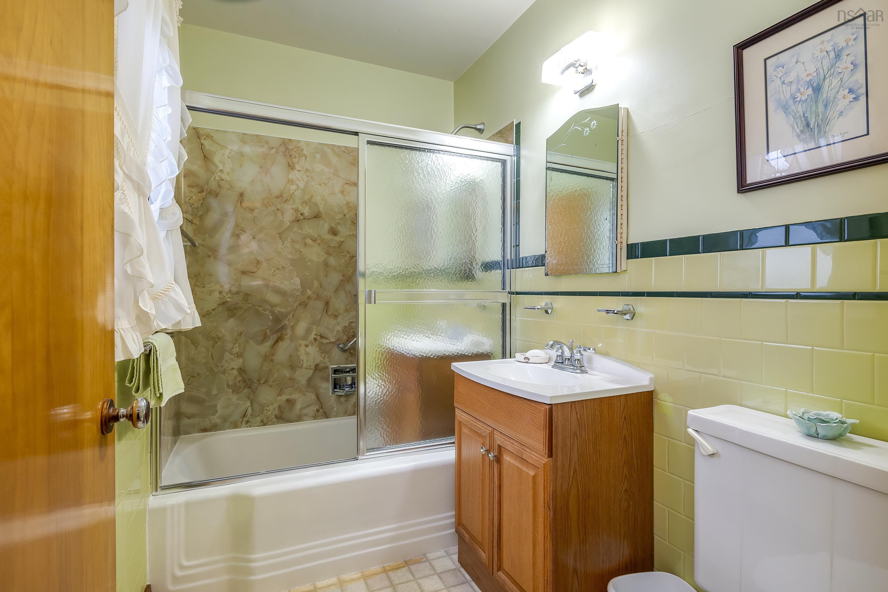 $559,900.00: 3764 High Street, Halifax