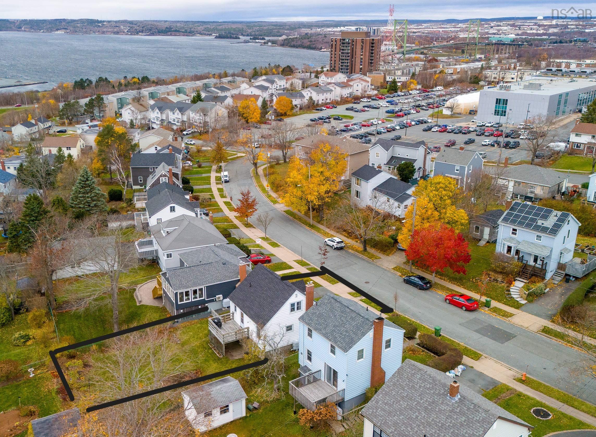 $559,900.00: 3764 High Street, Halifax