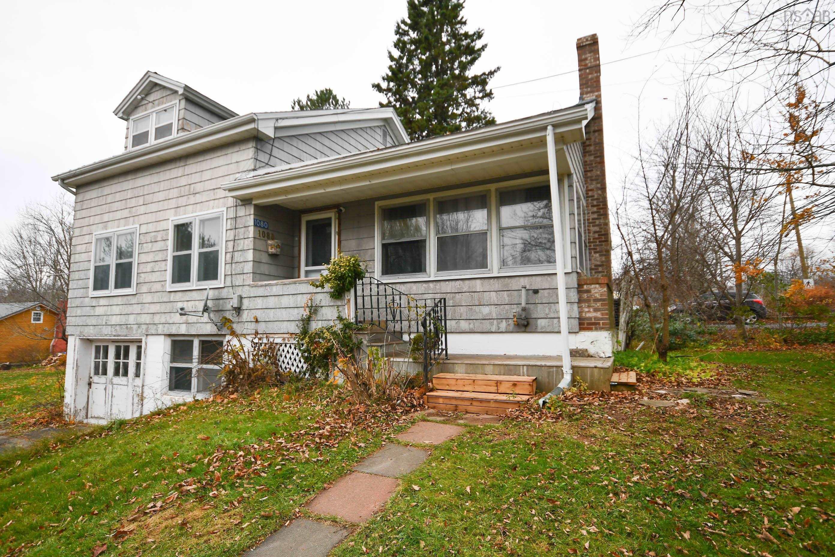 $299,900.00: 1080 King Street, Windsor
