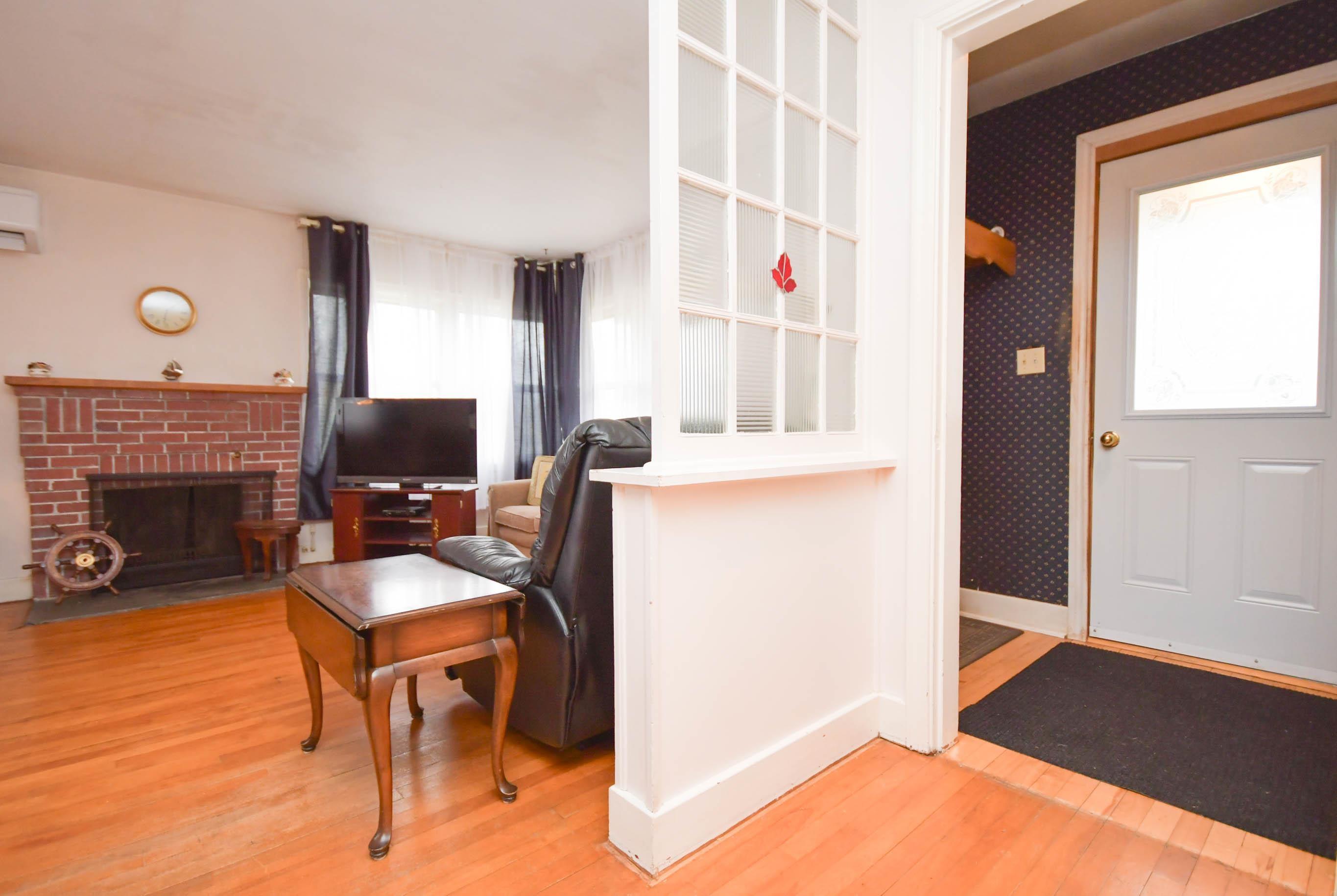 $299,900.00: 1080 King Street, Windsor