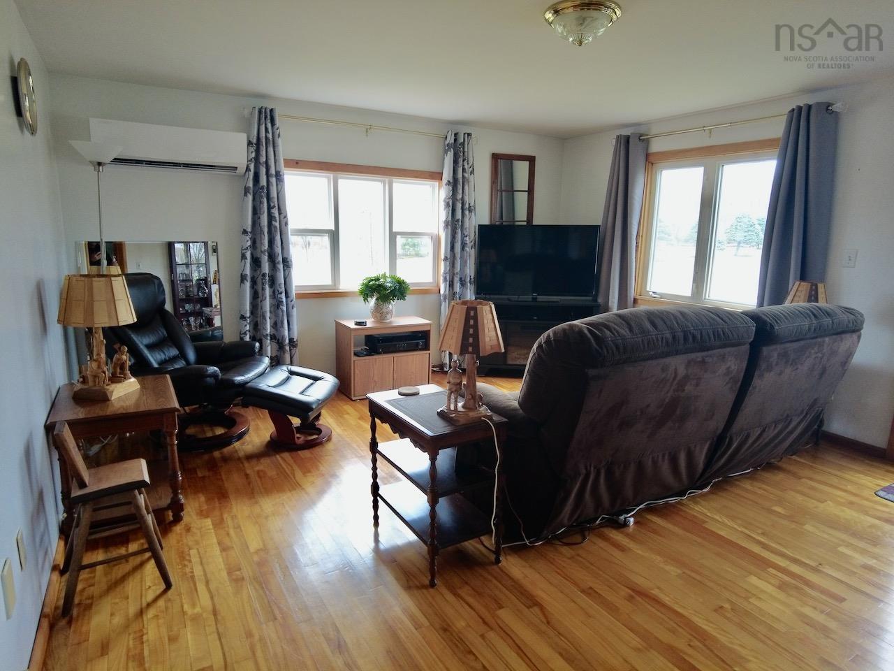 $239,000.00: 51 Cornwall Street, Amherst