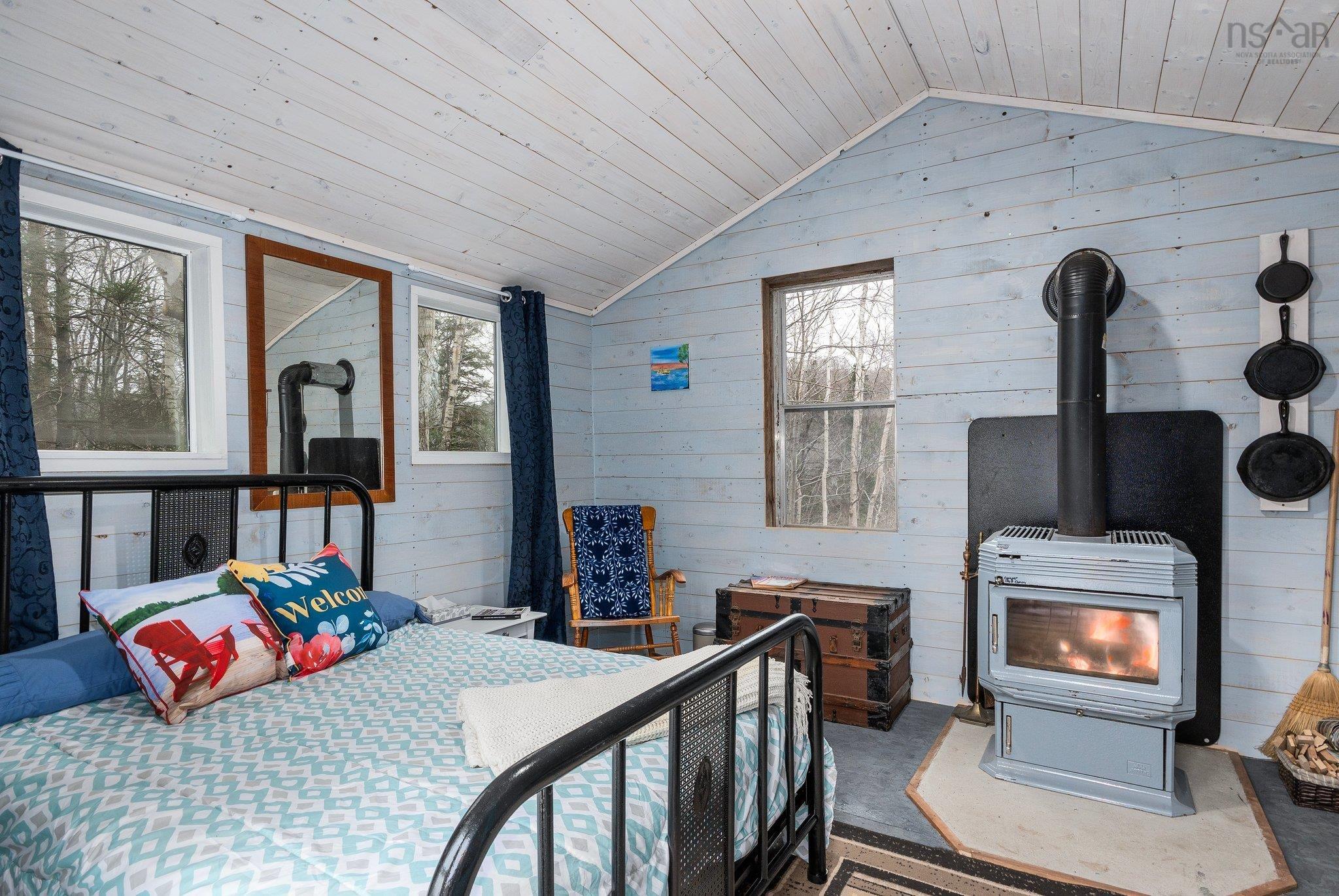 $449,000.00: 2436 Shore Road W, Delaps Cove