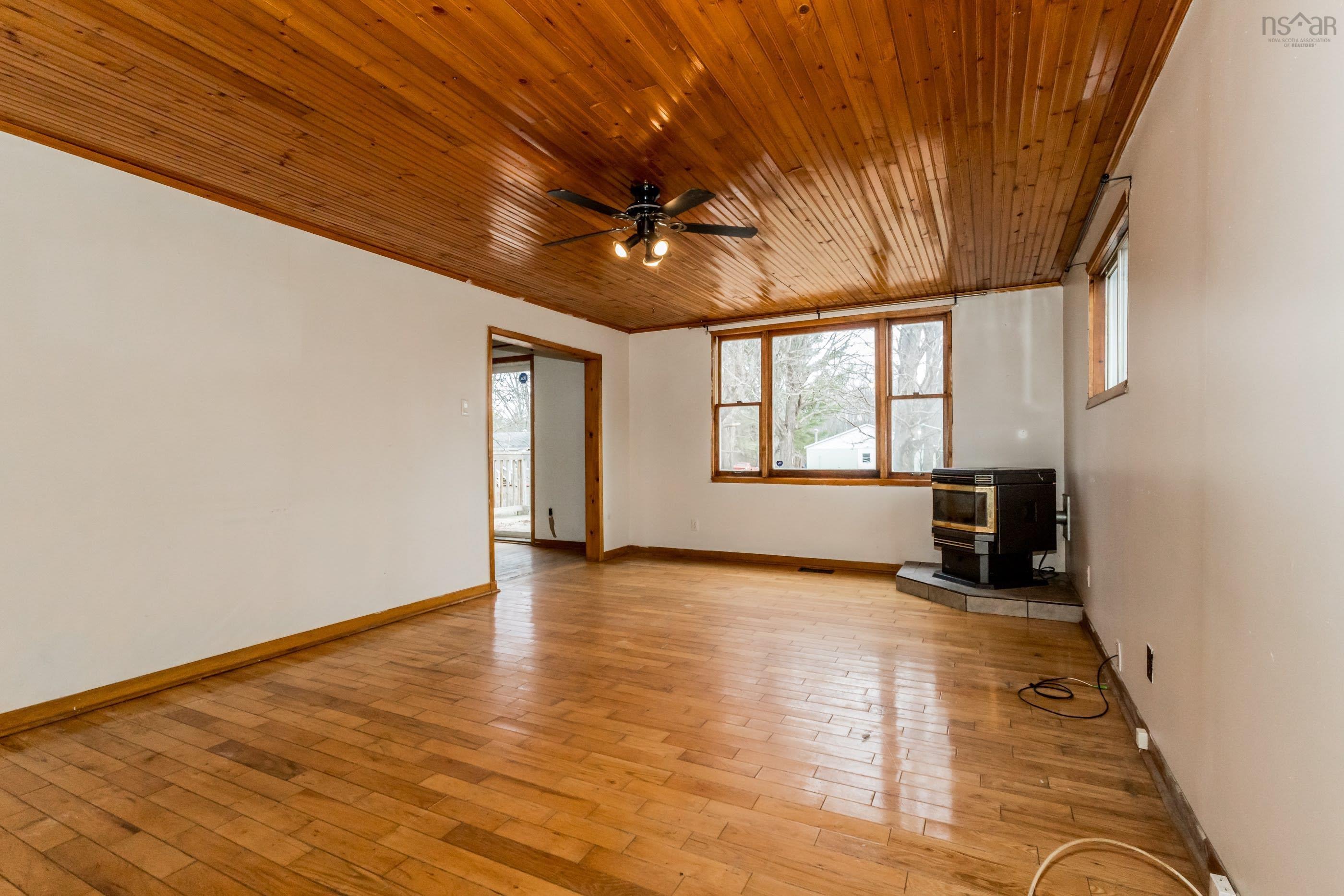 $265,000.00: 23 Dodge Road Extension, South Farmington