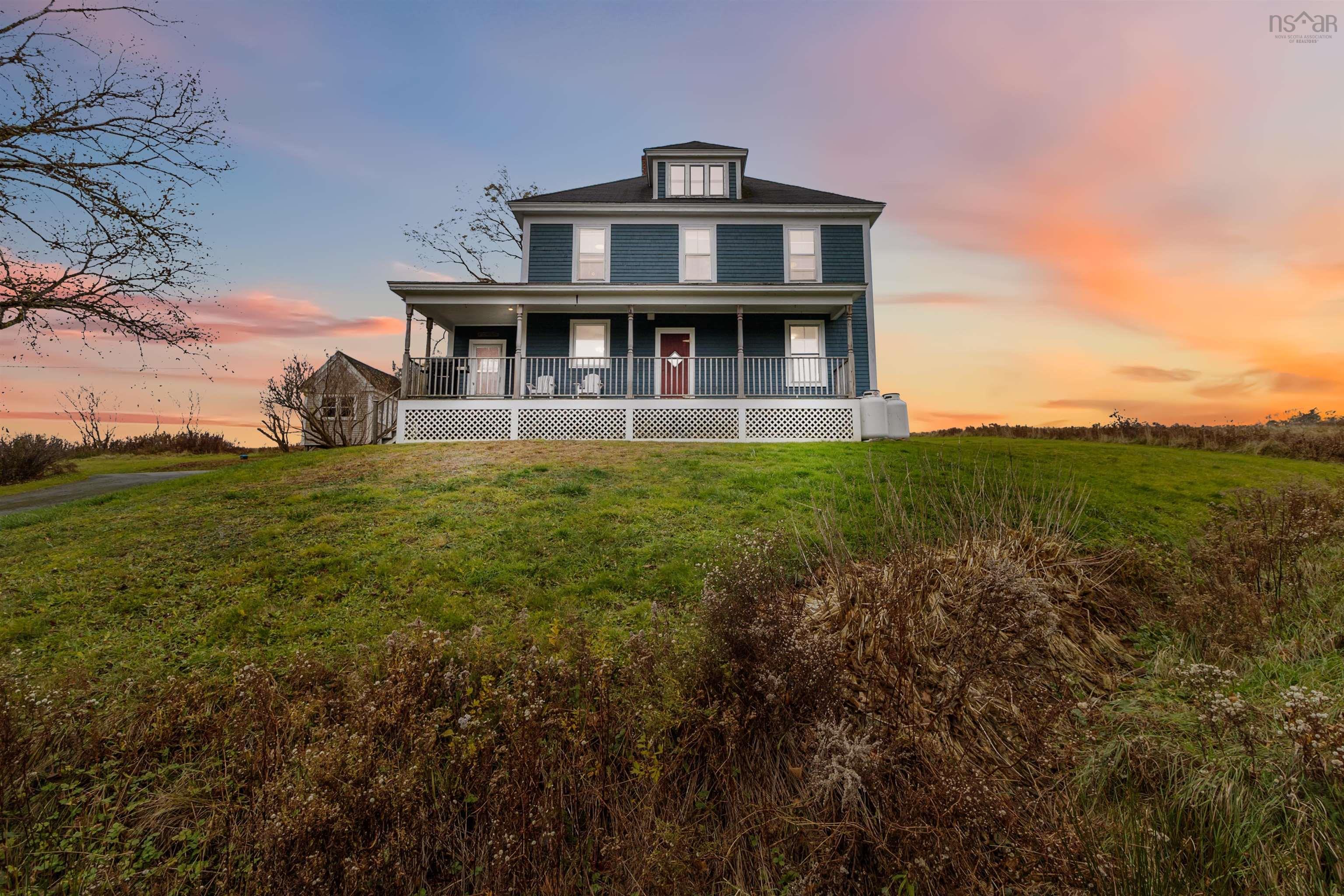 $469,000.00: 2972 Highway 332, Bayport