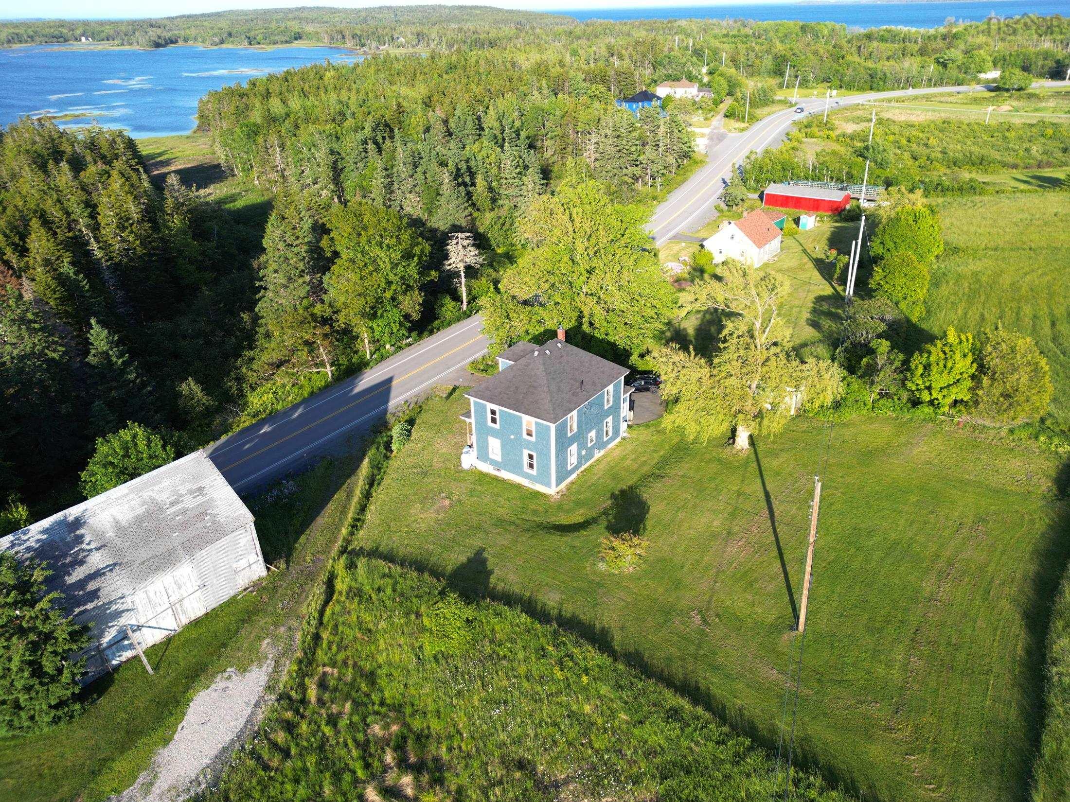 $469,000.00: 2972 Highway 332, Bayport