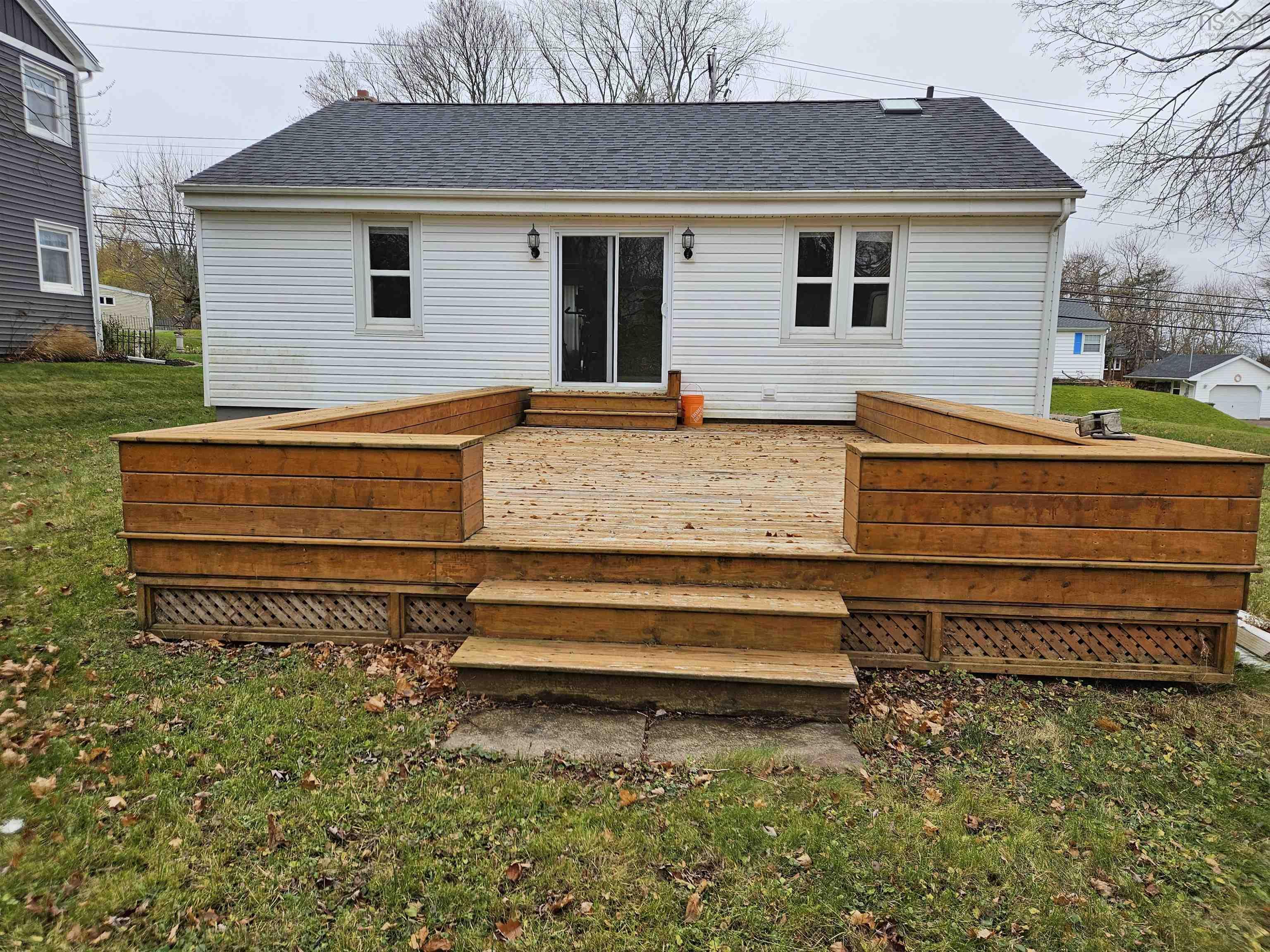 $279,000.00: 207 Pleasant Street, Truro
