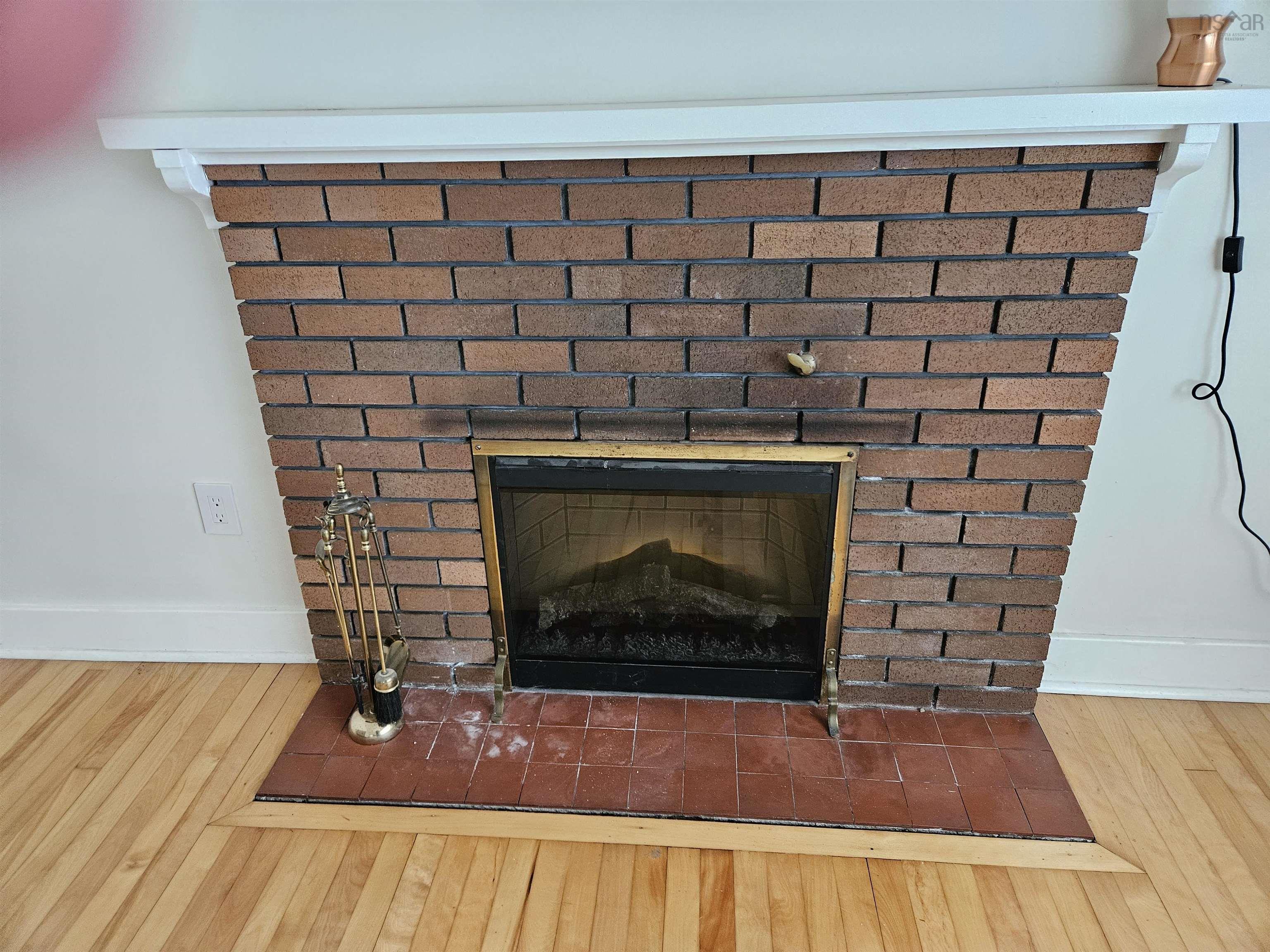 $279,000.00: 207 Pleasant Street, Truro