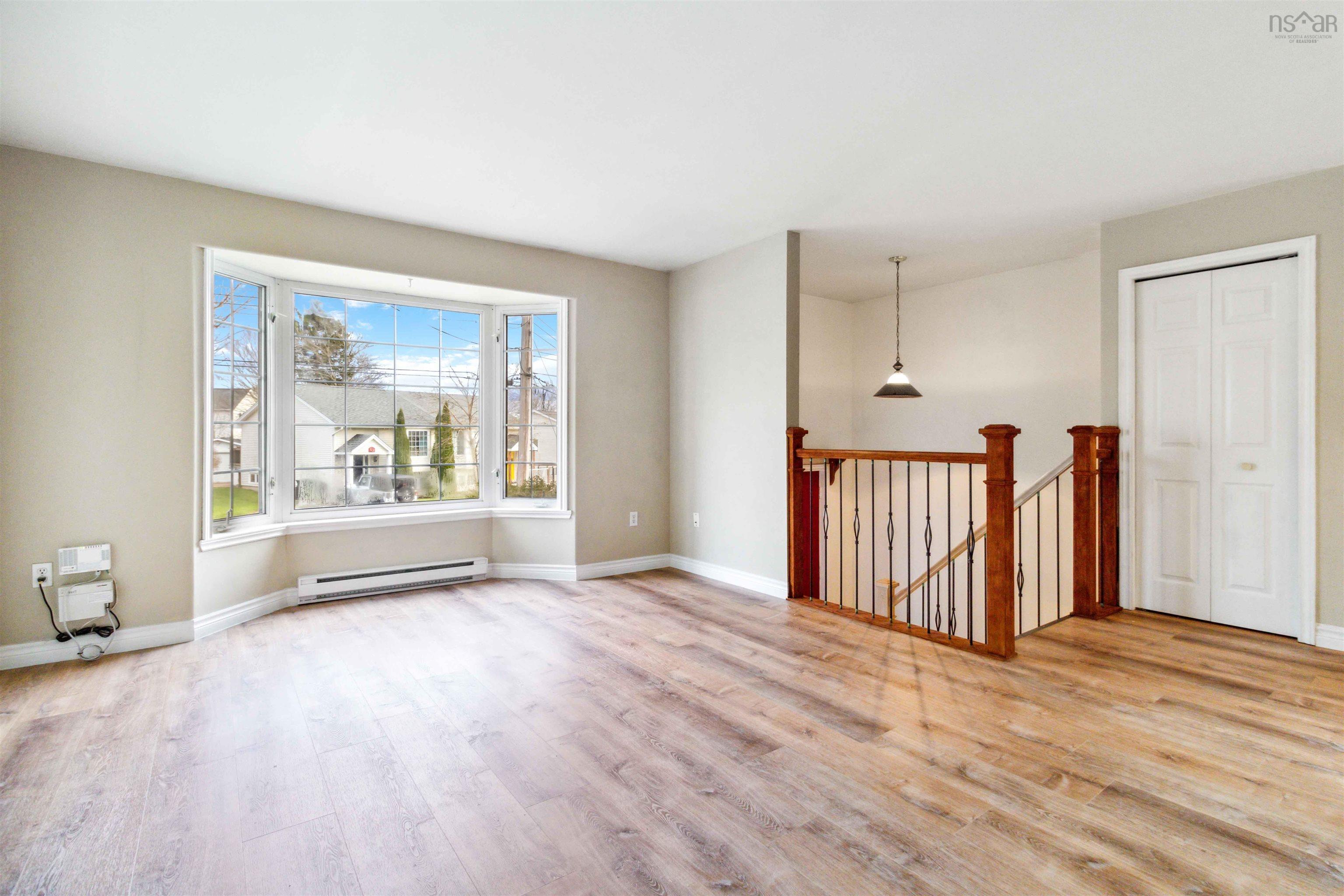 $324,900.00: 78 Hewer Crescent, Middle Sackville