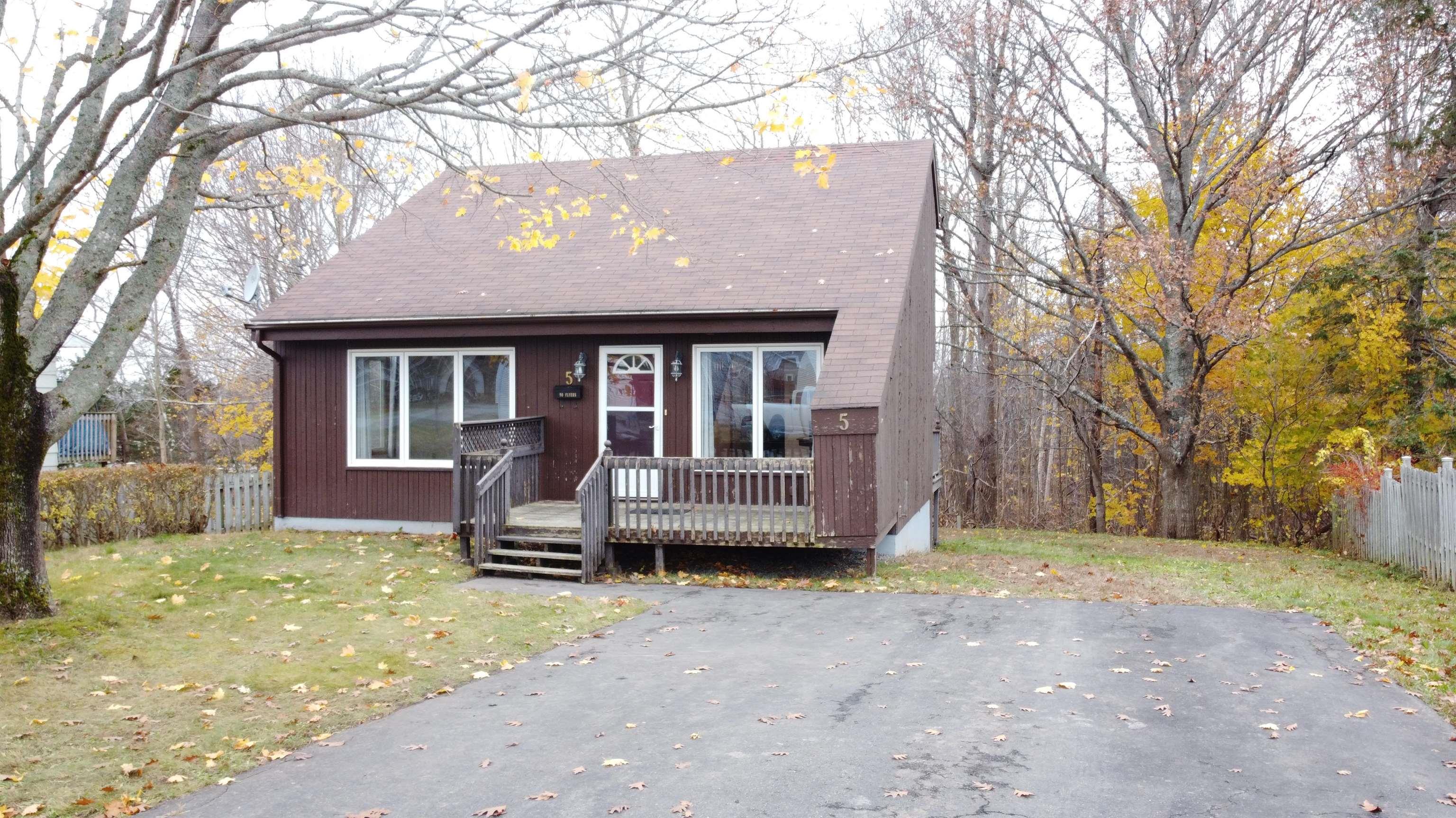 $359,000.00: 5 Colonial Crescent, New Minas