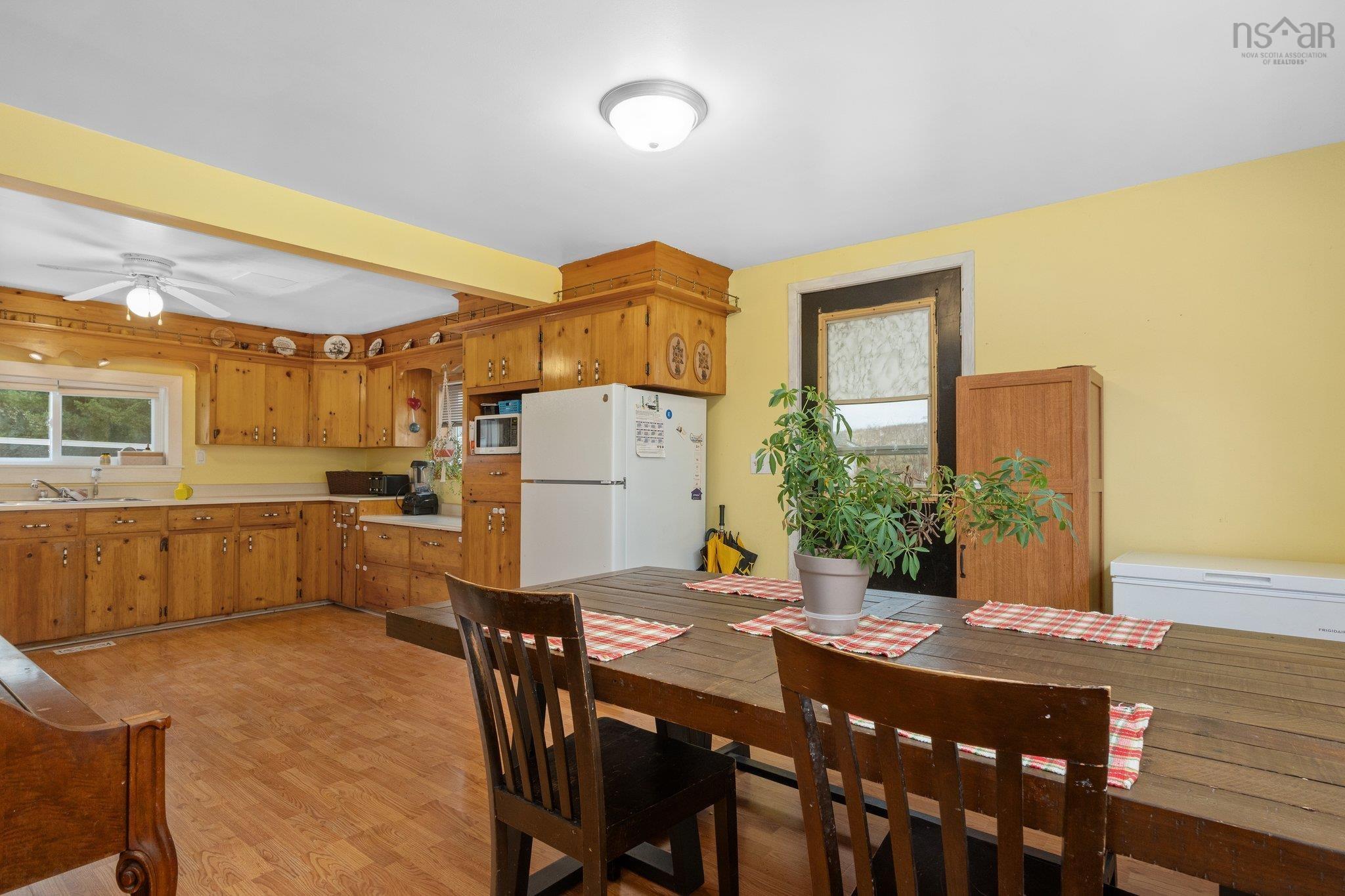 $284,900.00: 5956 Highway 14, Garlands Crossing