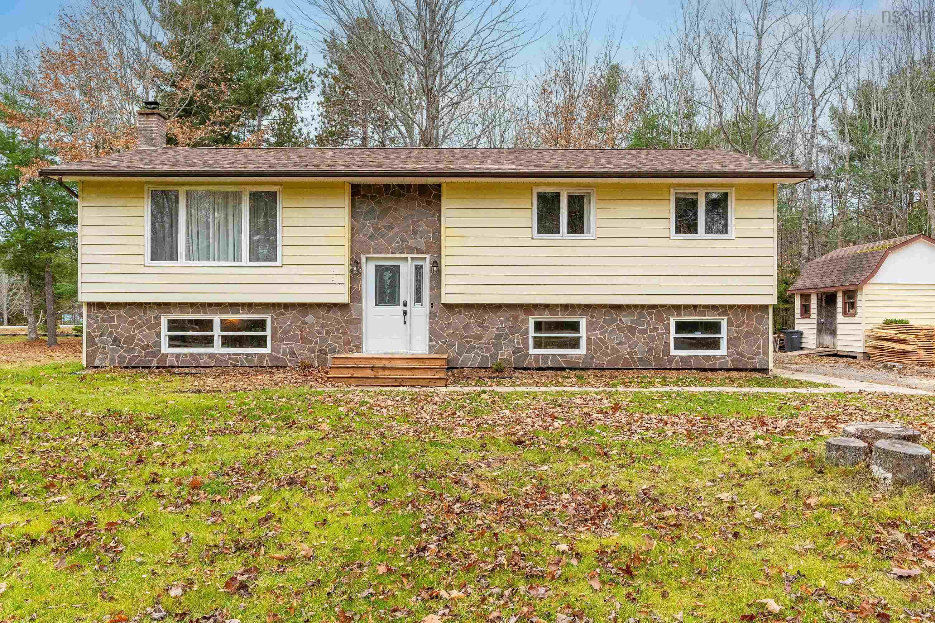 $379,900.00: 65 Birch Drive, Meadowvale