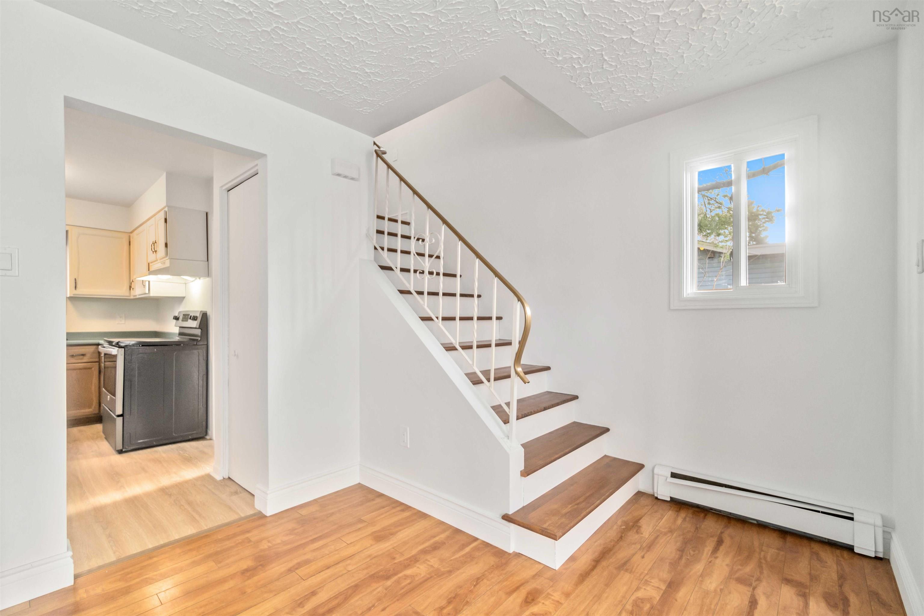 $429,900.00: 174 Spring avenue, Woodlawn