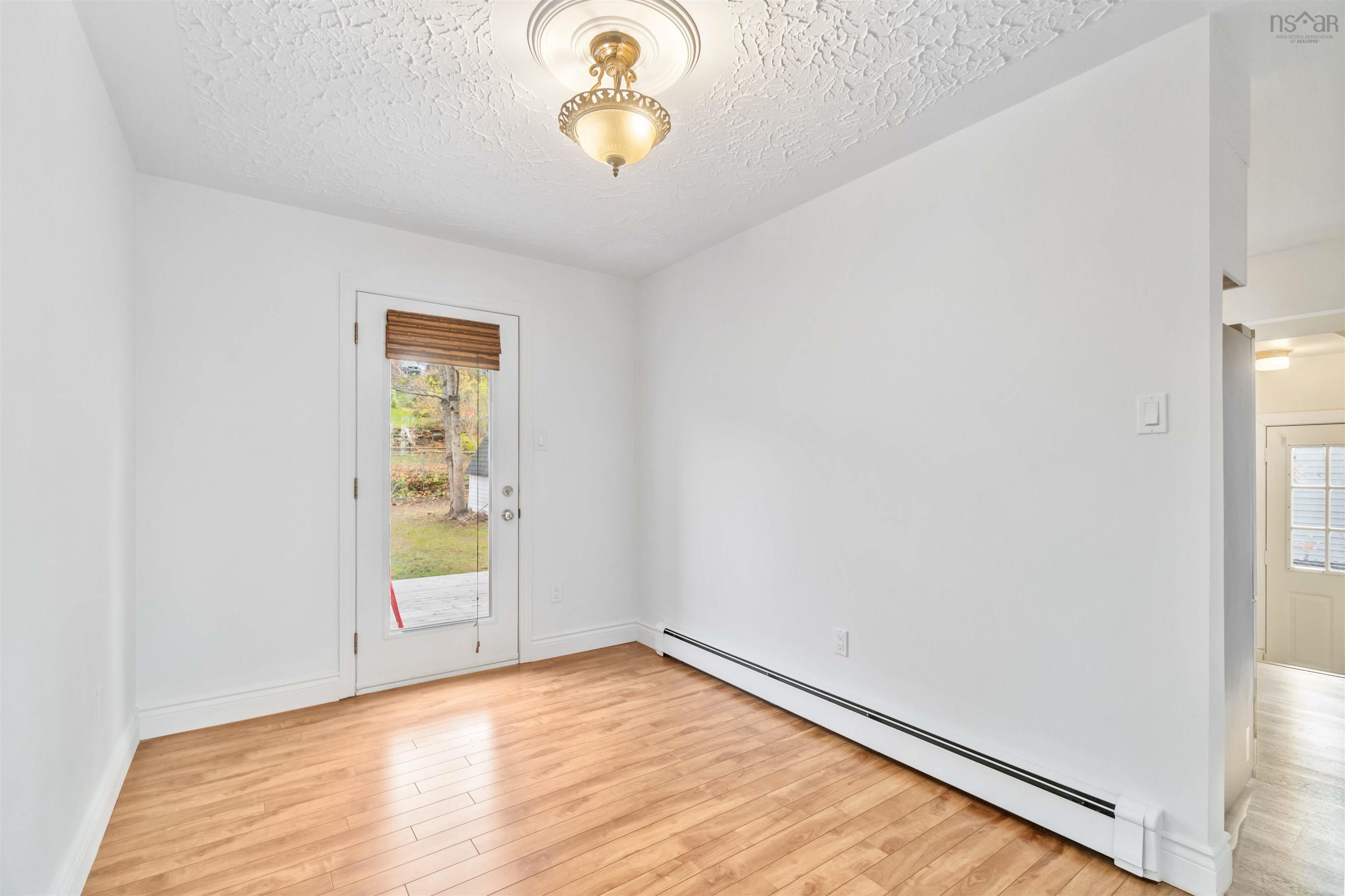 $429,900.00: 174 Spring avenue, Woodlawn