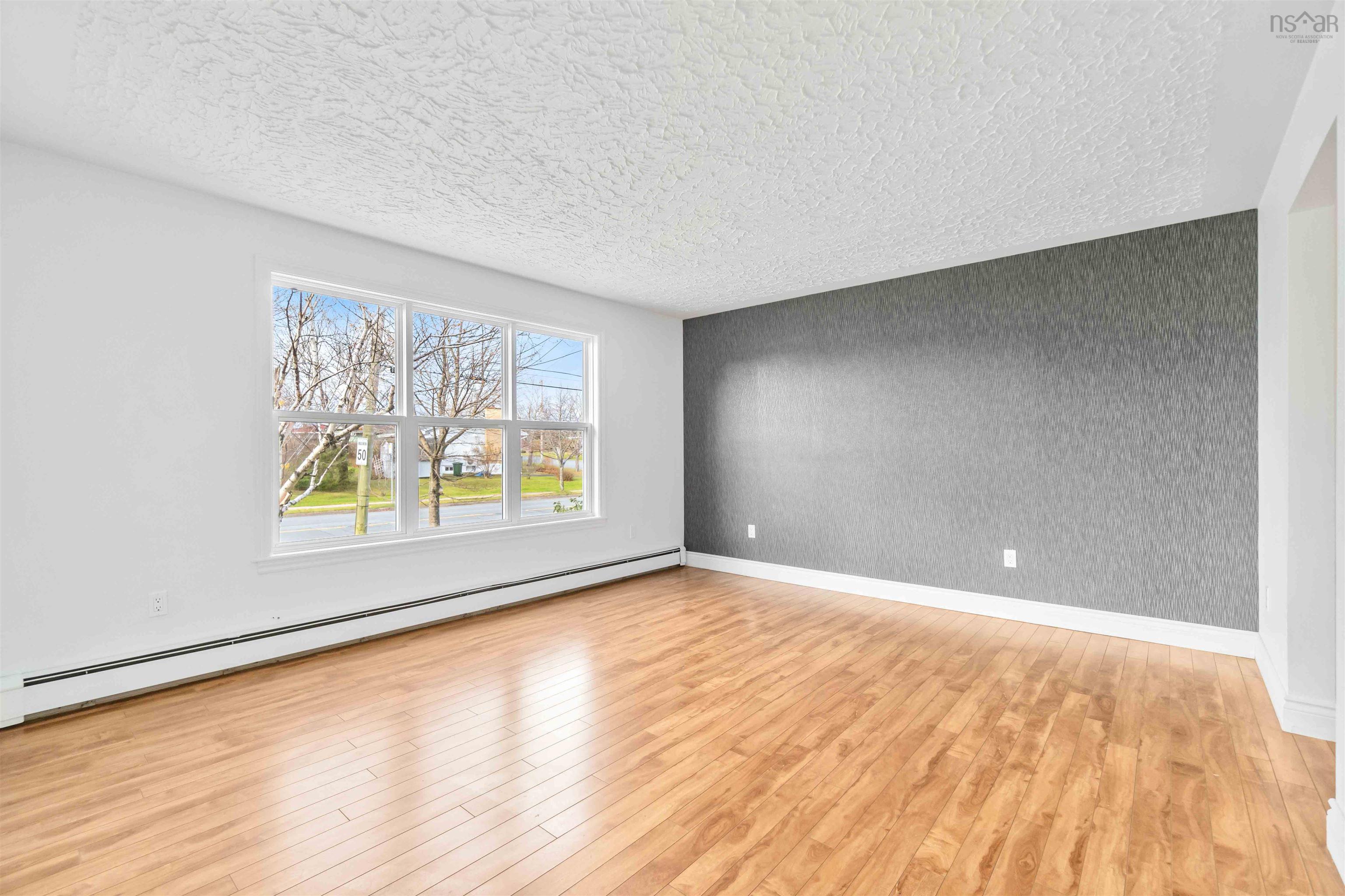 $429,900.00: 174 Spring avenue, Woodlawn